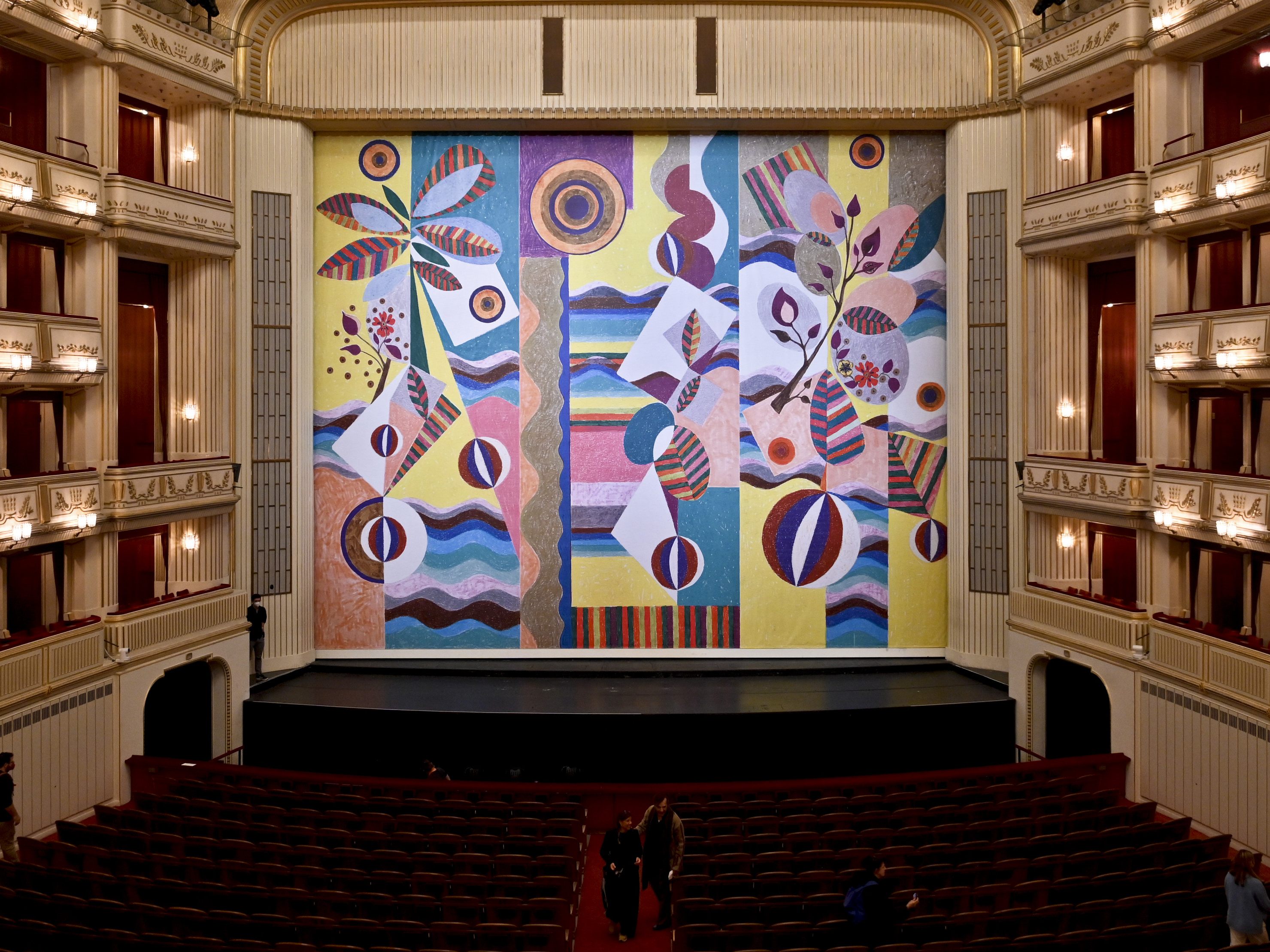 Wiener Staatsoper sagt alle Vorstellungen bis inklusive 5. Jänner ab. Wiener Staatsoper sagt alle Vorstellungen bis inklusive 5. Jänner ab.