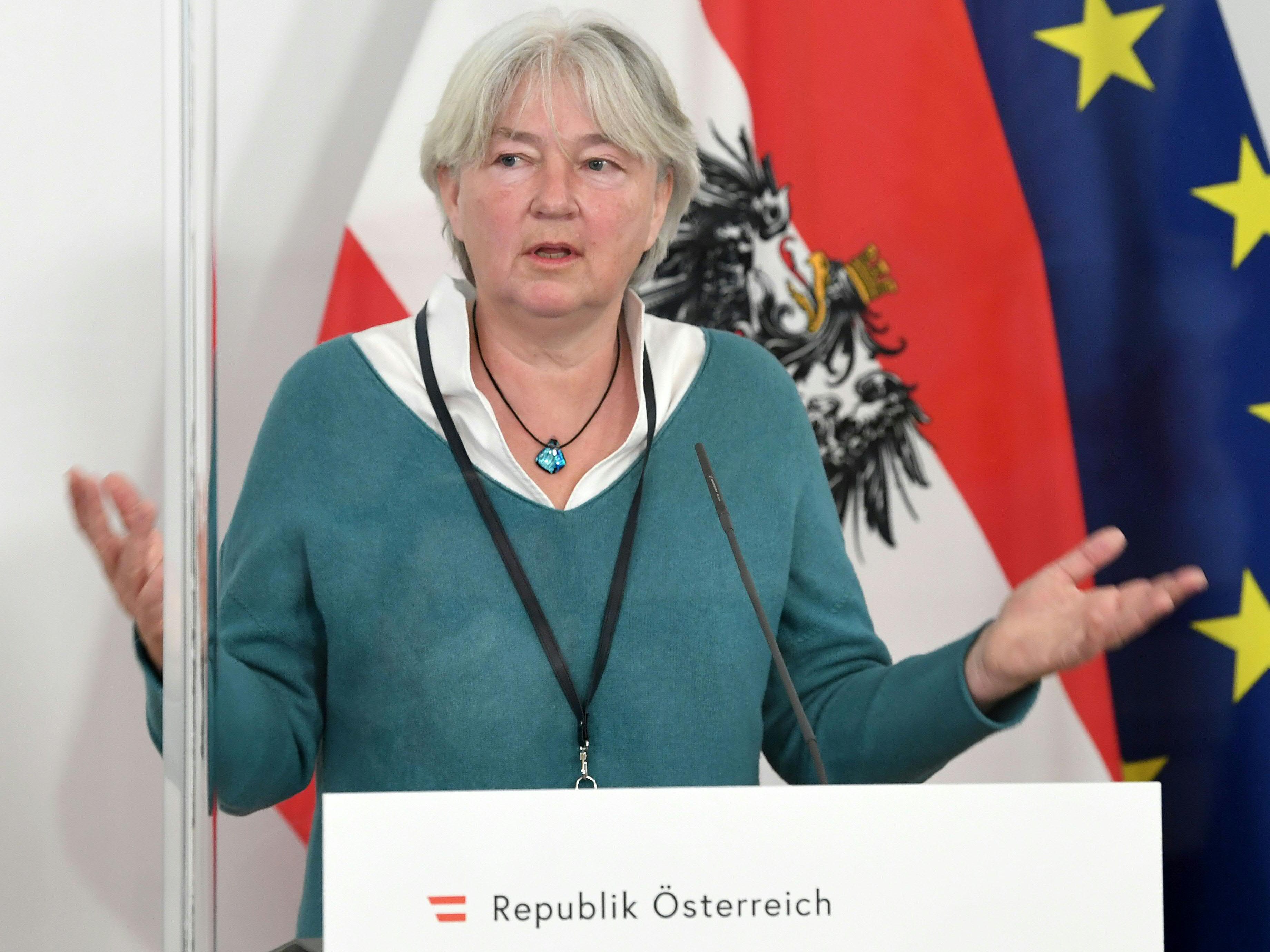 Virologin Puchhammer-Stöckl gegen "kreuz und quer testen". Virologin Puchhammer-Stöckl gegen "kreuz und quer testen".