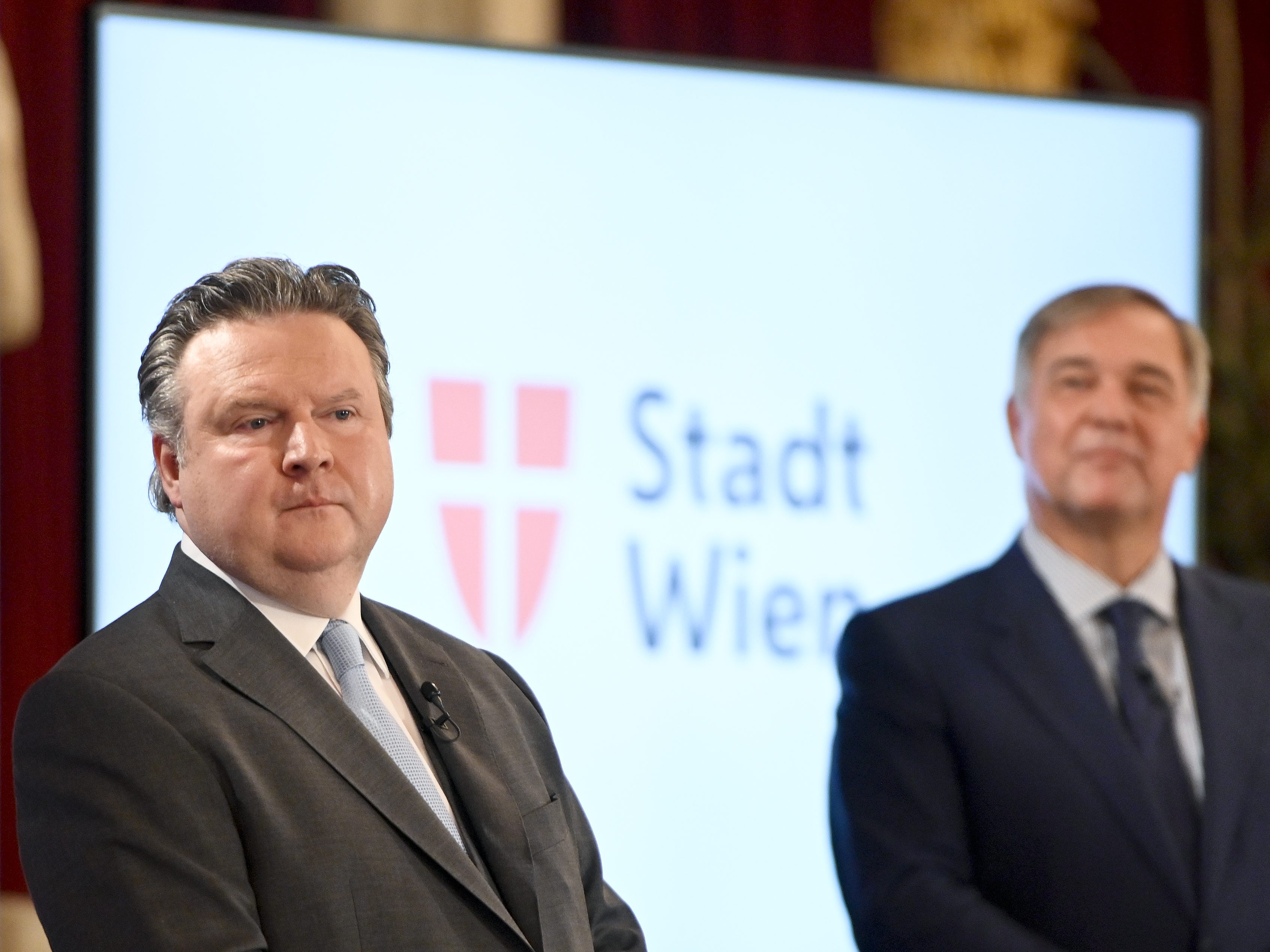 Die Stadt Wien unterzeichnete unter der Führung von Bürgermeister Michael Ludwig (SPÖ) unterschrieb mit der Wirtschaftskammer Wien unter der Leitung von Walter Ruck (ÖVP) eine "Zukunftsvereinbarung". Die Stadt Wien unterzeichnete unter der Führung von Bürgermeister Michael Ludwig (SPÖ) unterschrieb mit der Wirtschaftskammer Wien unter der Leitung von Walter Ruck (ÖVP) eine "Zukunftsvereinbarung".