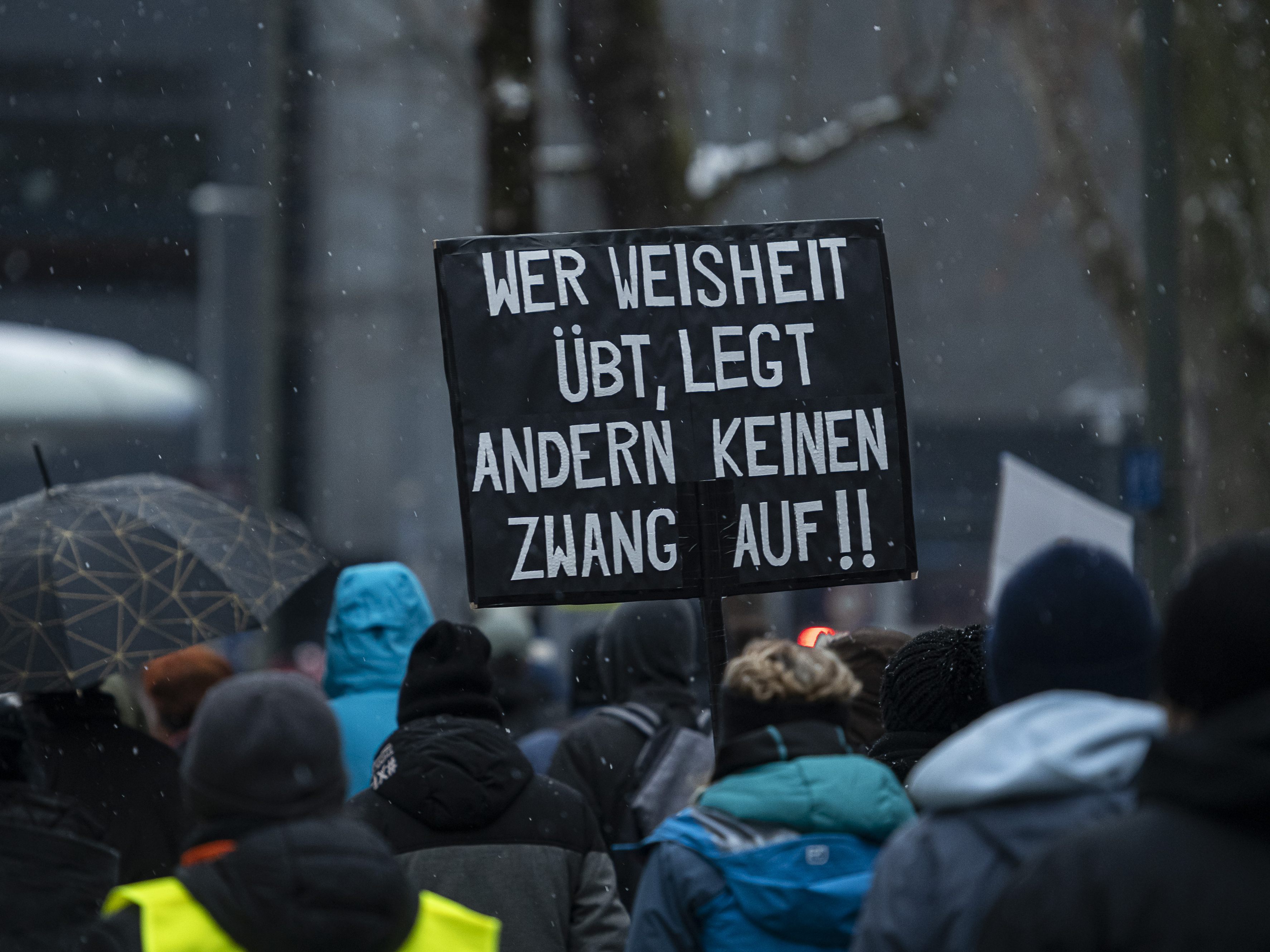 Die Impfpflicht würde das Vertrauensverhältnis zwischen Ärzten und Patienten untergraben. Die Impfpflicht würde das Vertrauensverhältnis zwischen Ärzten und Patienten untergraben.