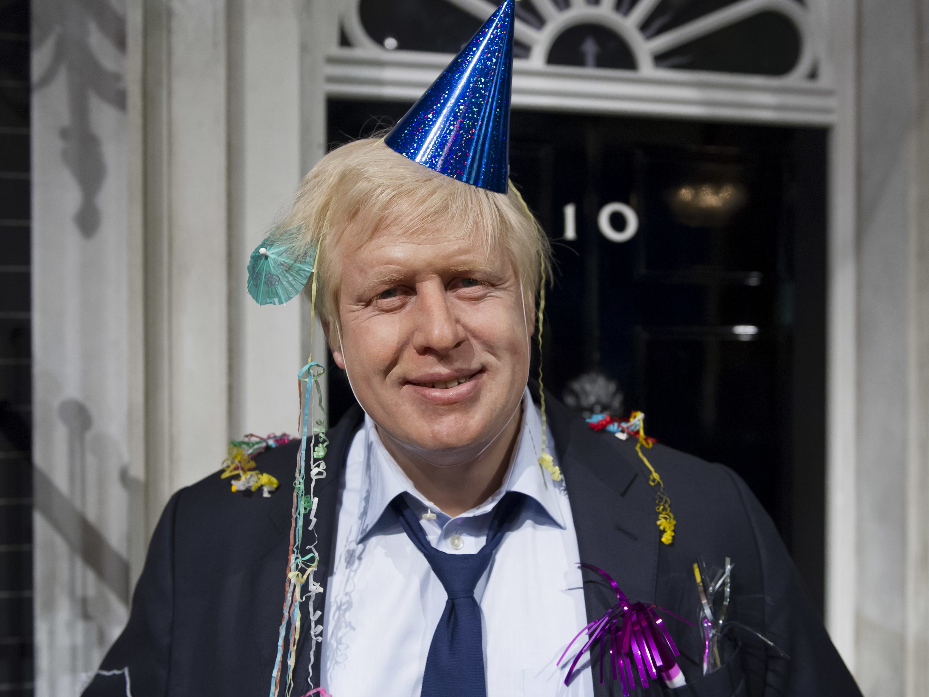 Premier Johnson ist seit Wochen wegen mutmaßlicher Verstöße gegen Corona-Regeln unter Druck. Premier Johnson ist seit Wochen wegen mutmaßlicher Verstöße gegen Corona-Regeln unter Druck.
