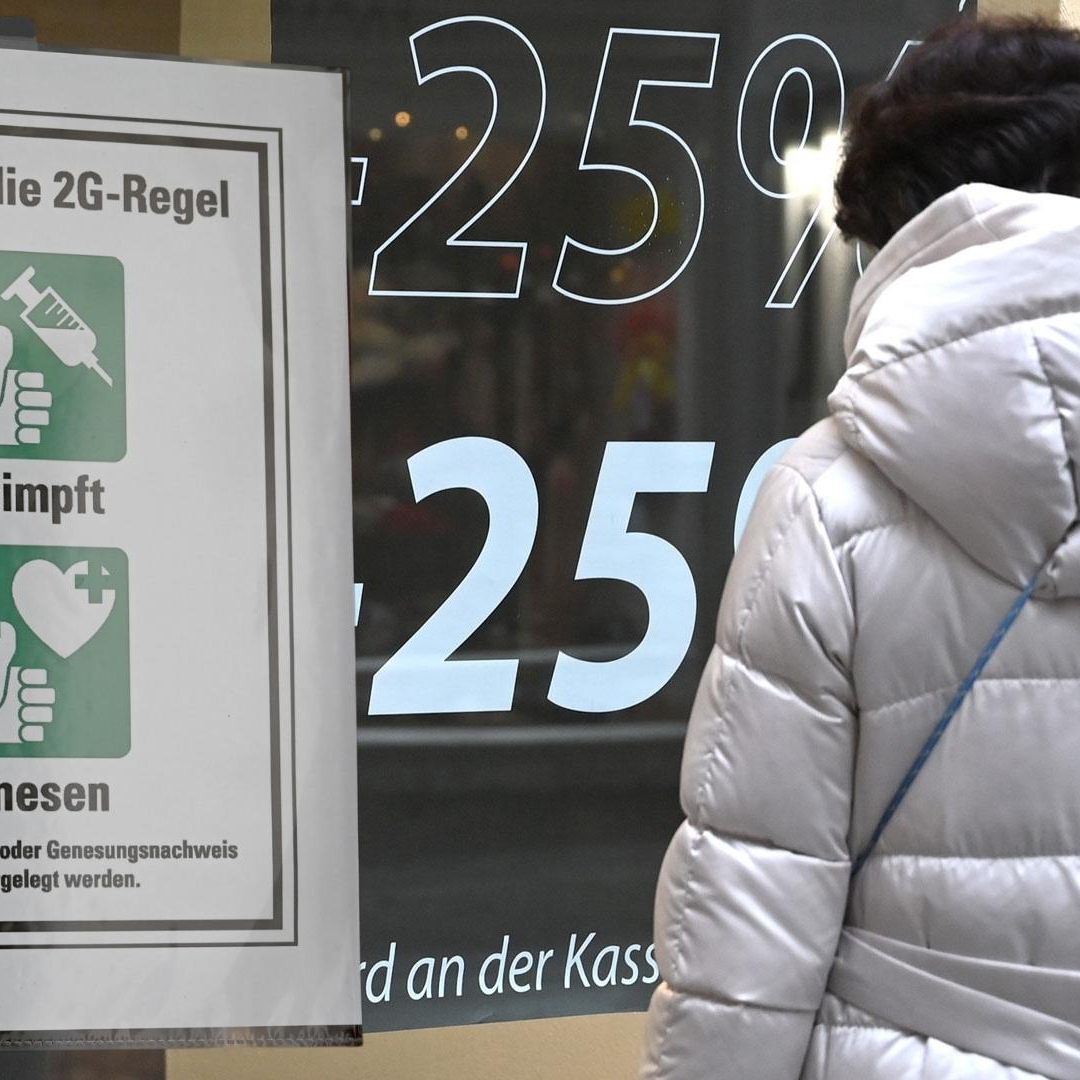 Spätestens an der Kassa muss ab Dienstag kontrolliert werden.