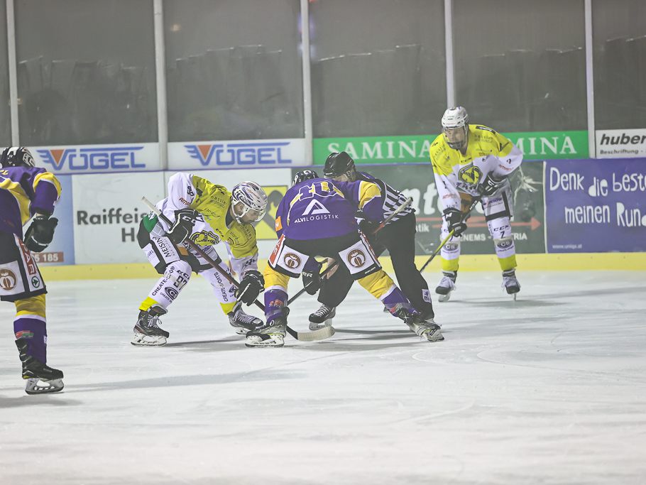Die Emser Hockeycracks zeigten auch gegen die Kufstein Dragons wieder eine souveräne Leistung Die Emser Hockeycracks zeigten auch gegen die Kufstein Dragons wieder eine souveräne Leistung