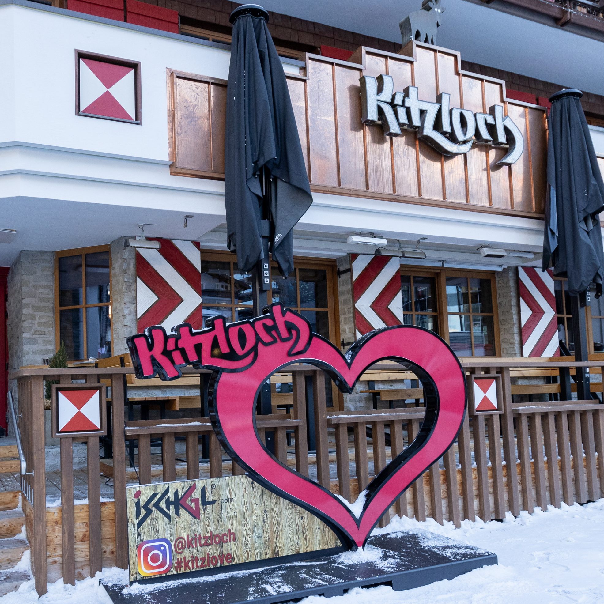 Im Ischgler "Kitzloch" wurden bisher fünf Mitarbeiter positiv getestet.