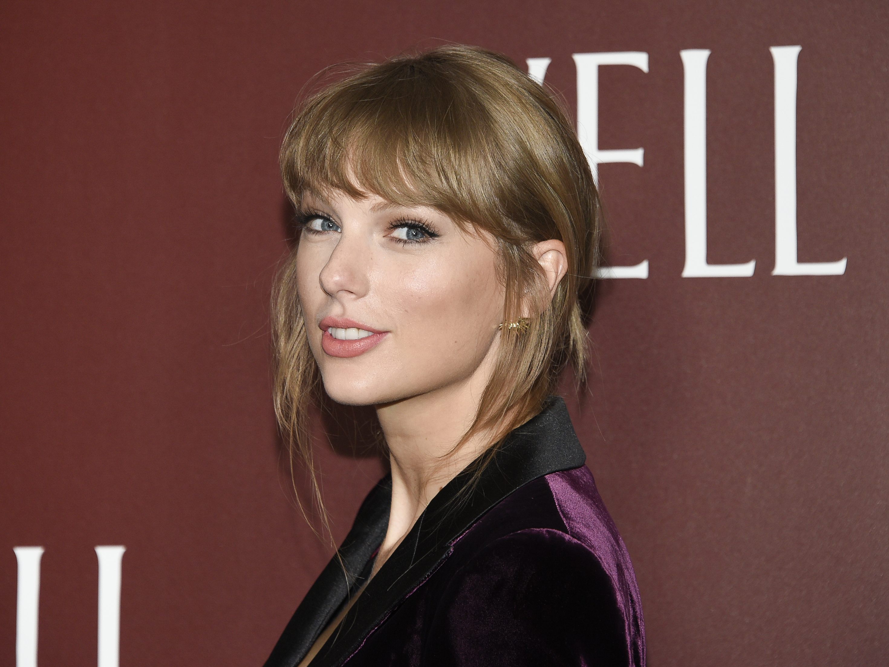 Ein 31-Jähriger krachte mit seinem Auto in das Haus von US-Sängerin Taylor Swift in New York. Ein 31-Jähriger krachte mit seinem Auto in das Haus von US-Sängerin Taylor Swift in New York.