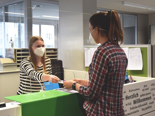 Covid-19-Test Ausgabe im Bürgerservice