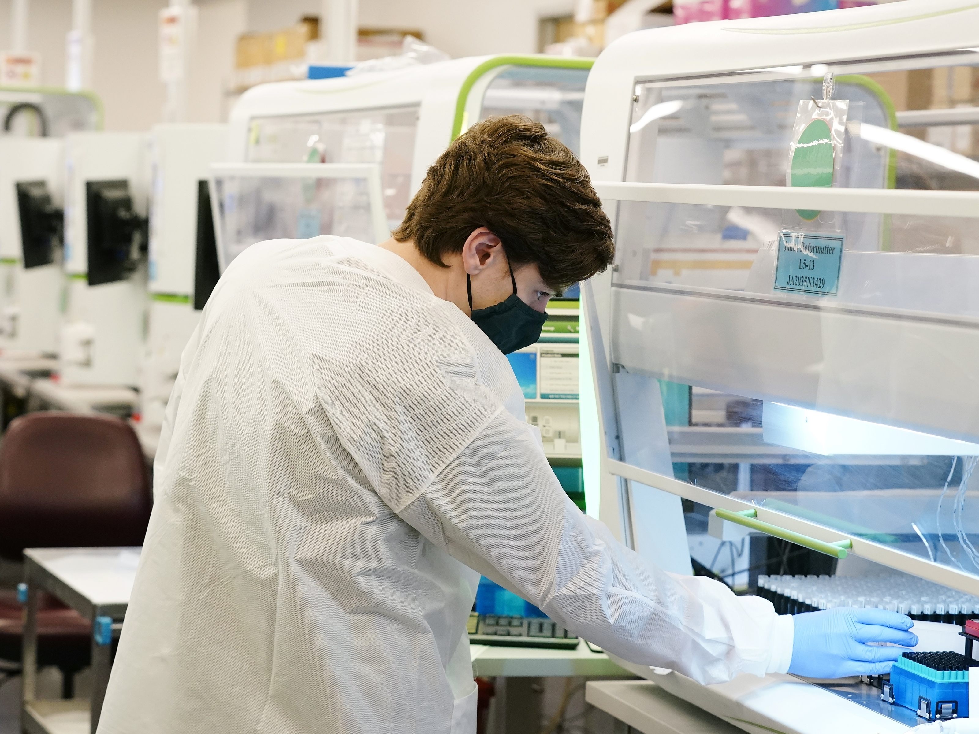 Nach Adaptierungen sollte es nun zu keiner Überlastung bei der PCR-Testauswertung kommen.