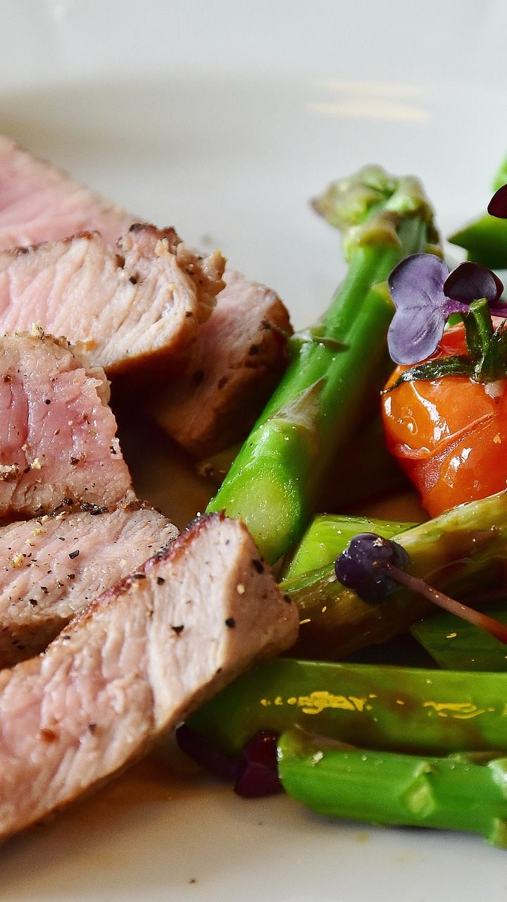 Bei "Low Carb"-Diäten wird auf Kohlenhydraten womöglich verzichtet.