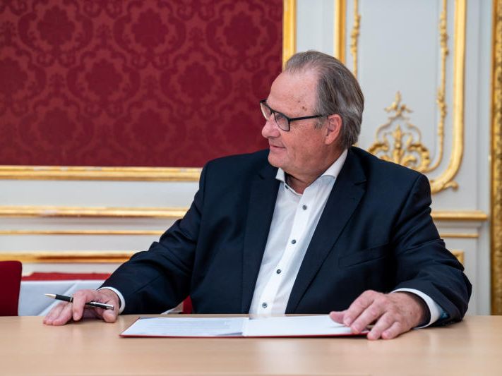 Gerhard Milletich fordert die Regierung auf den Lockdown im Amateurfußball zu beenden. Gerhard Milletich fordert die Regierung auf den Lockdown im Amateurfußball zu beenden.