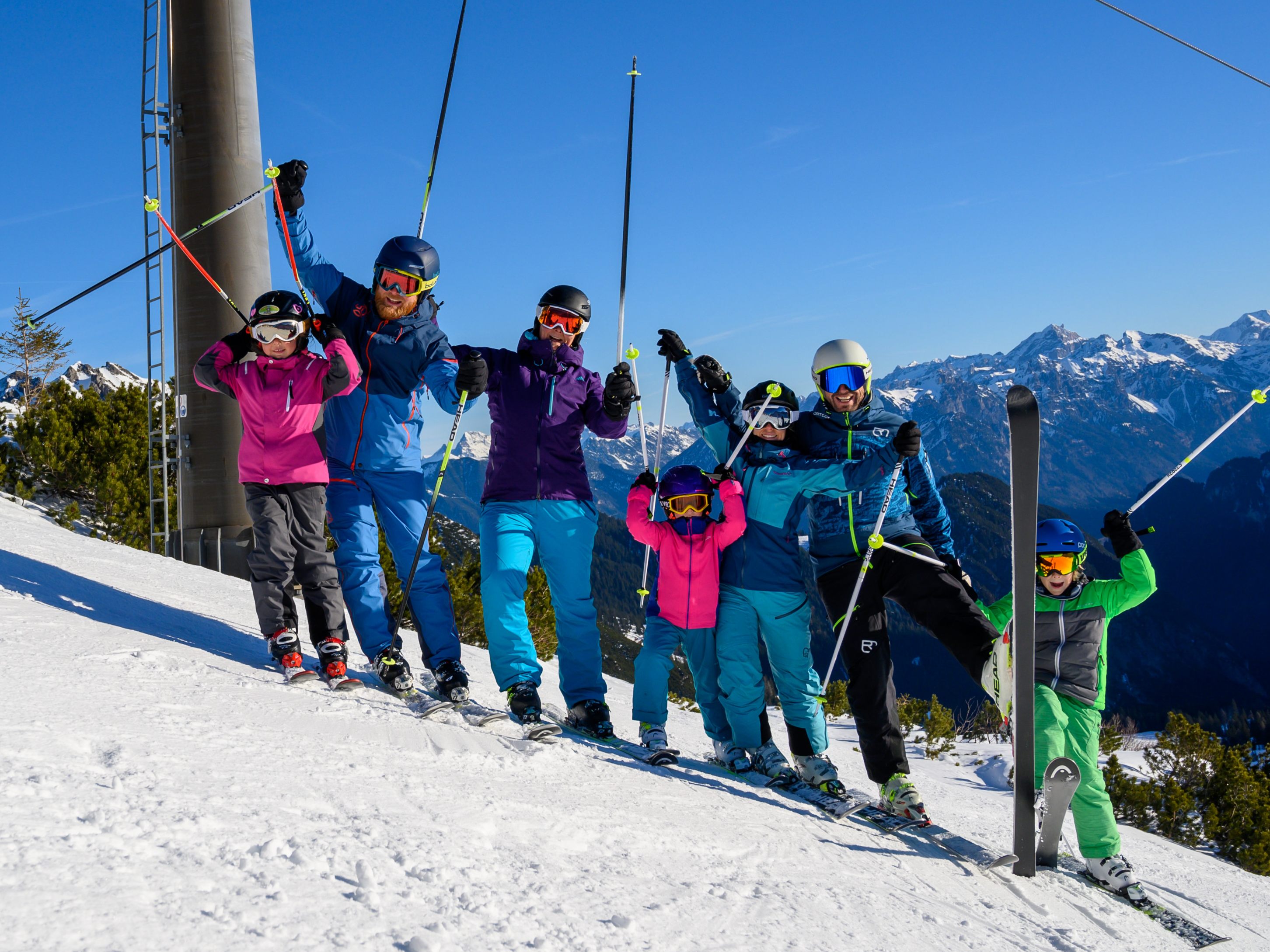 Am Sonntag laden das Land Vorarlberg und die Fachgruppe Seilbahnen Familien zum Skifahren ein.