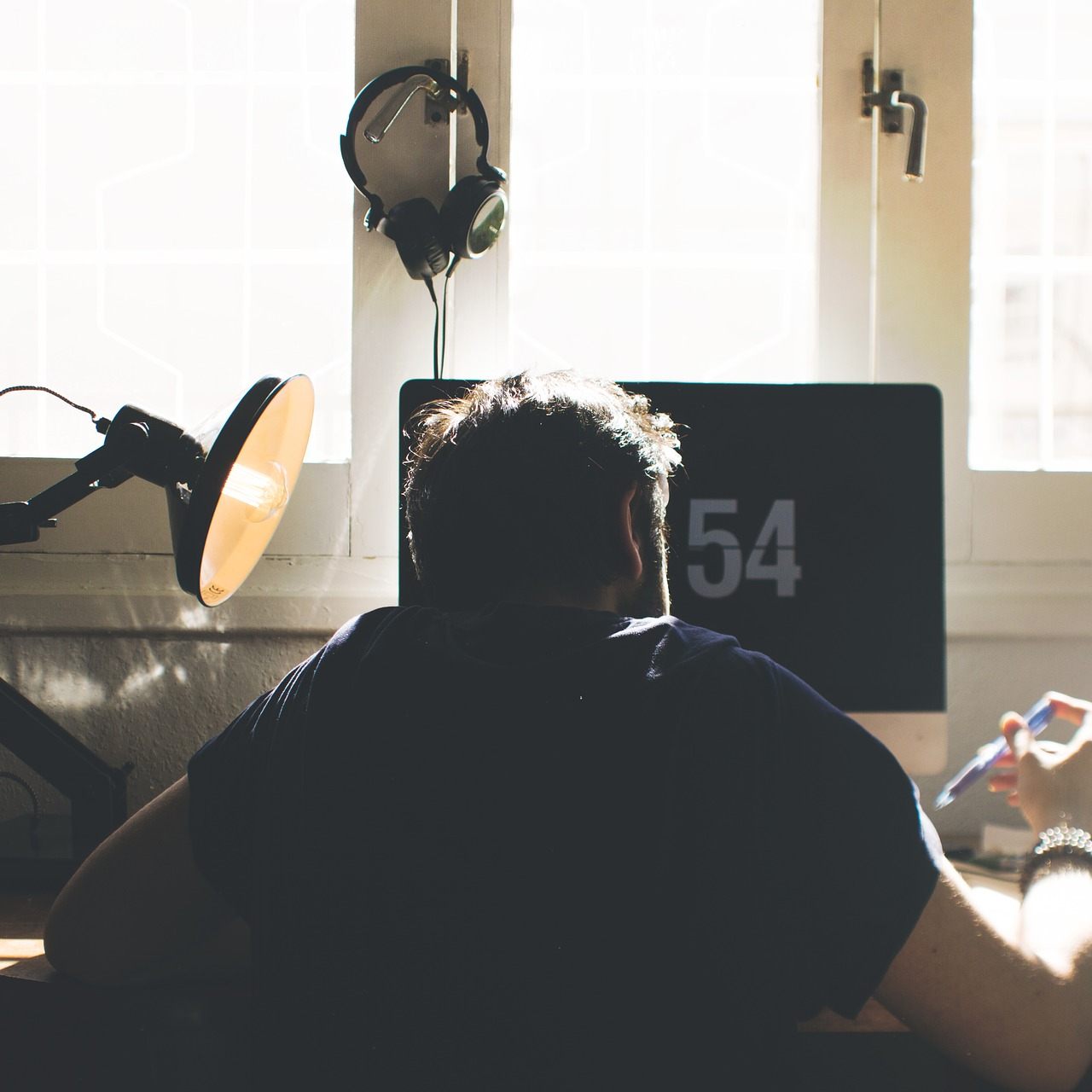 Viele Arbeitnehmer arbeiten auch in der Quarantäne von Zuhause weiter.