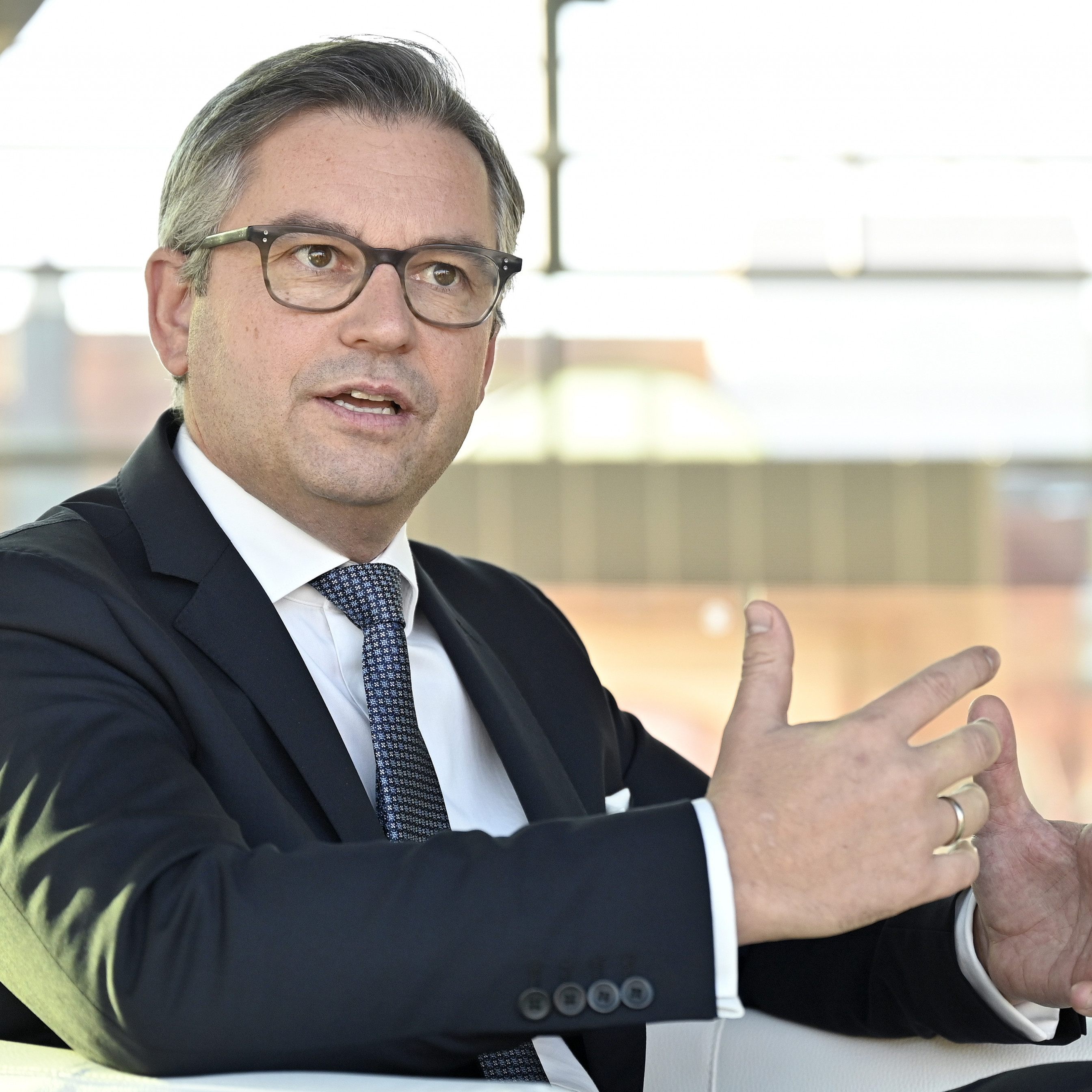 Magnus Brunner will die KESt. abschaffen.