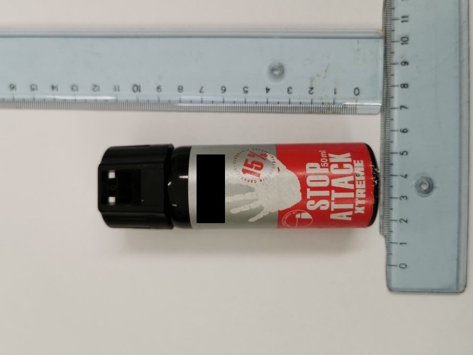 Das Pfefferspray hatte ein Verdächtiger "zufällig" in der Hand. Das Pfefferspray hatte ein Verdächtiger "zufällig" in der Hand.