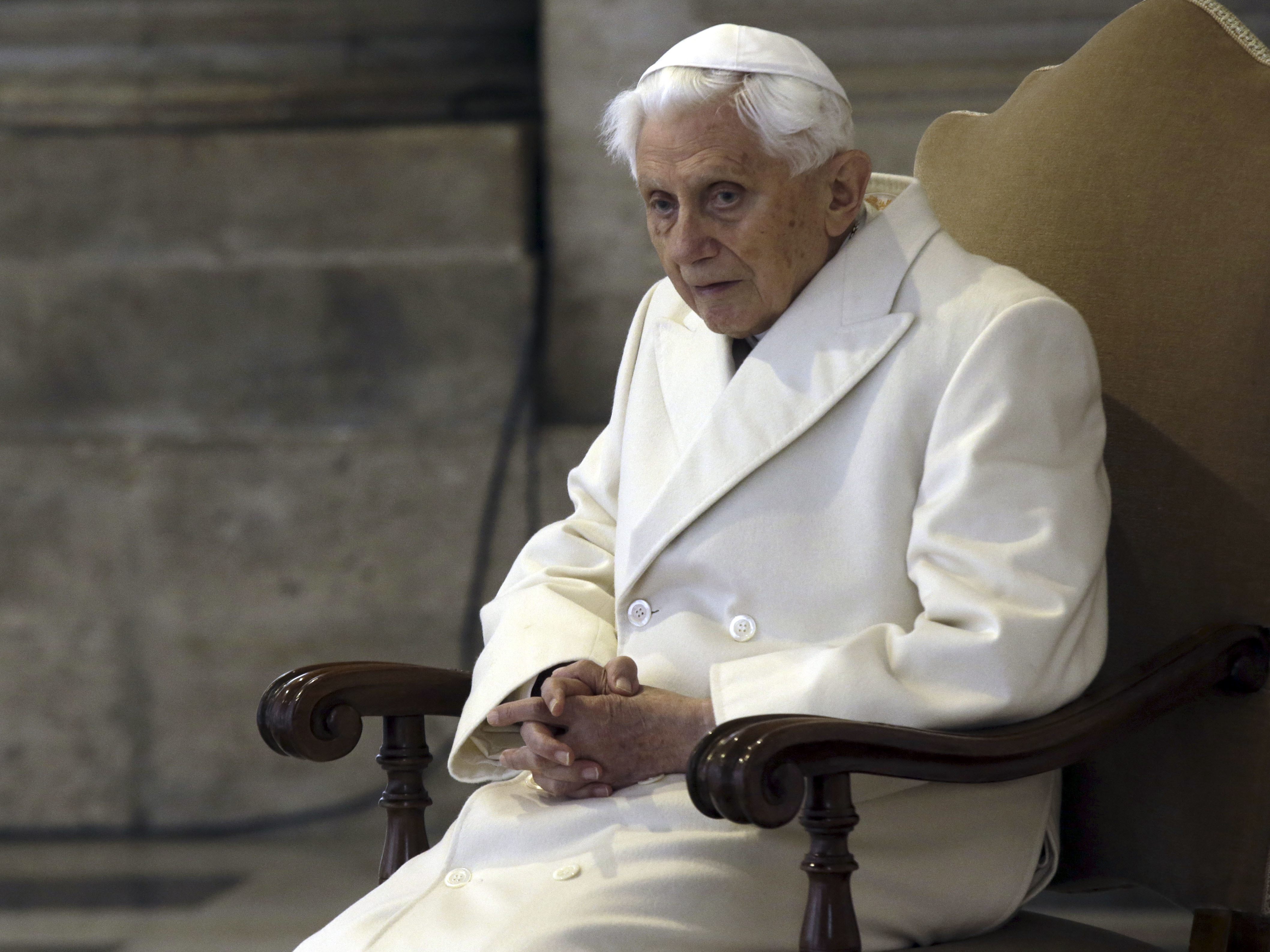 Papst Benedikt XVI. war zu der zeit noch Erzbischof in München. Papst Benedikt XVI. war zu der zeit noch Erzbischof in München.