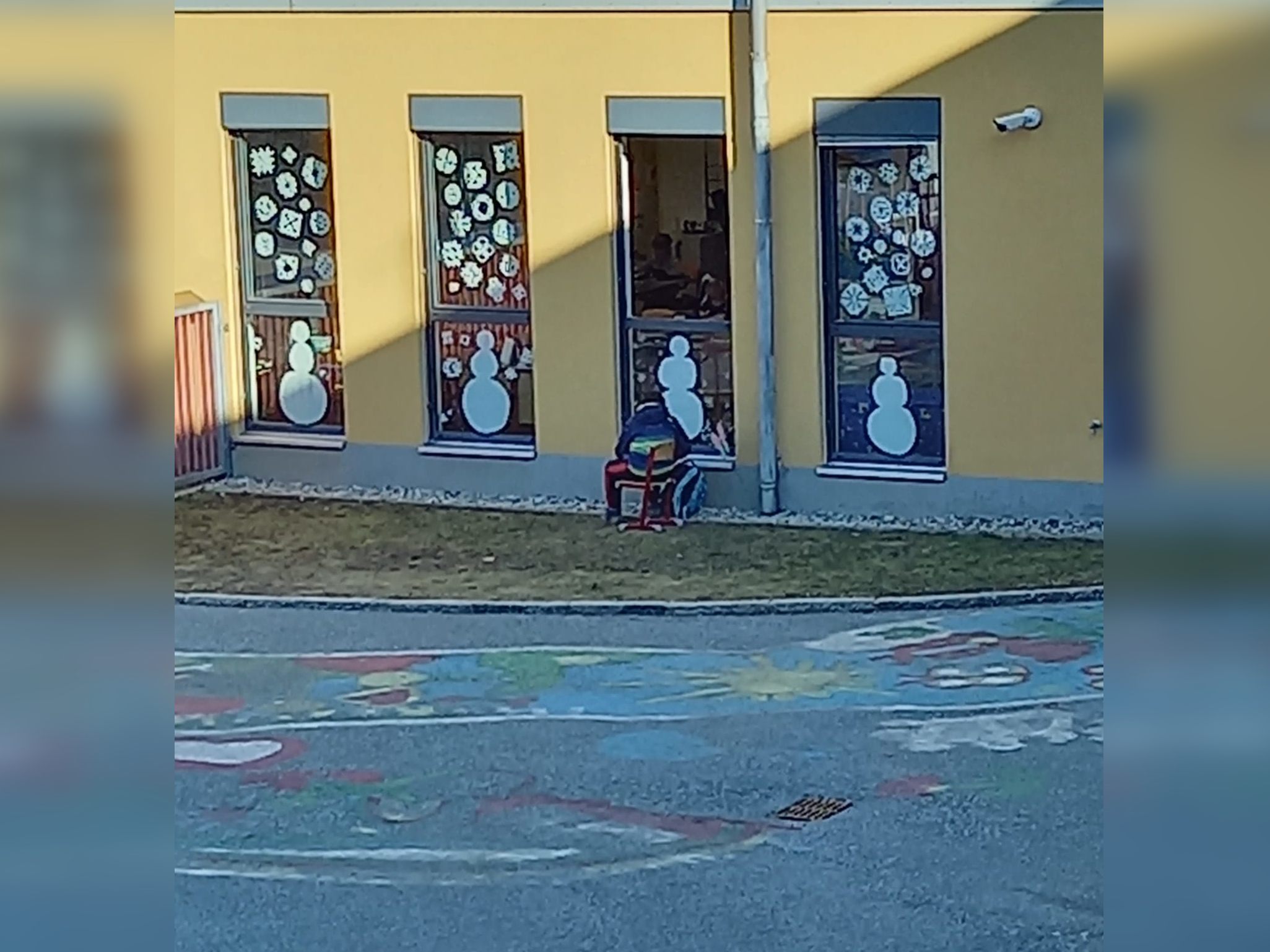 Der Schüler wollte den Test unbedingt schreiben. Der Schüler wollte den Test unbedingt schreiben.