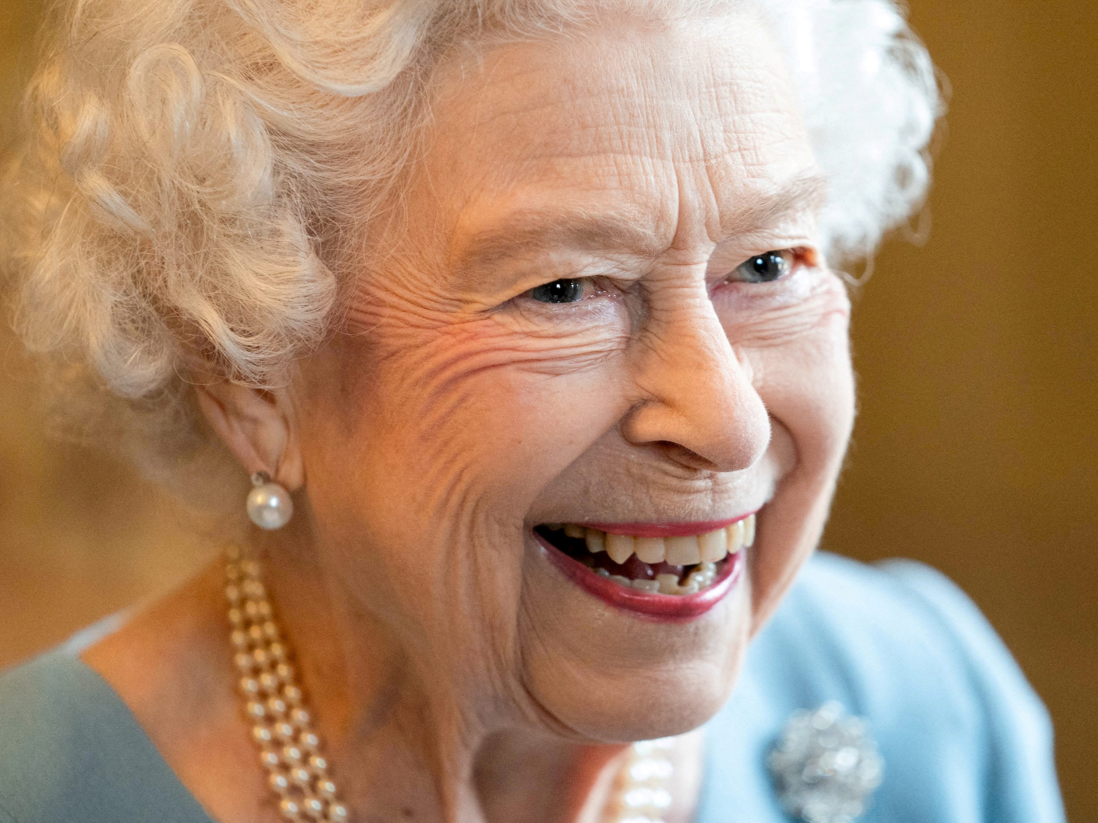 Die britische Queen ist an Corona erkrankt