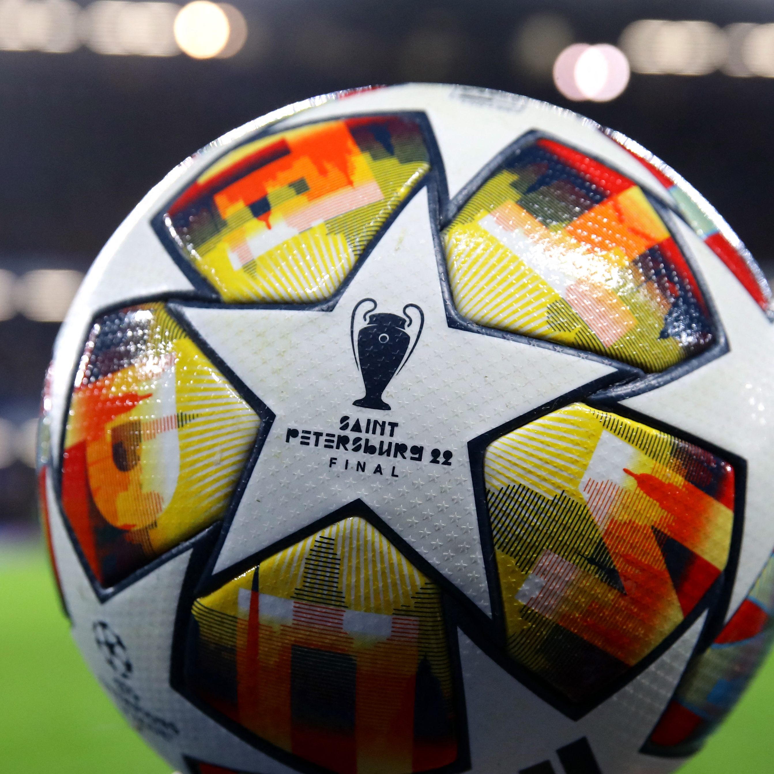 Champions-League-Finale in Paris statt St. Petersburg.