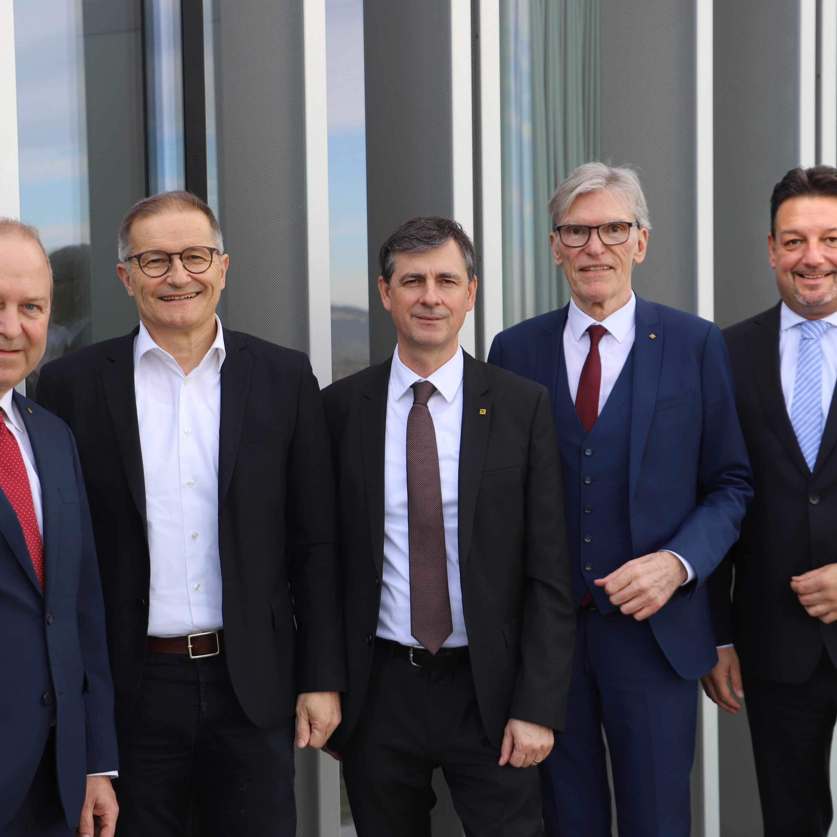 v.l.: Dr. Jürgen Kessler, DI Andreas Dorner (Aufsichtsratsvorsitzender), Mag. Michael Alge, KommR Betriebsökonom Wilfried Hopfner, Manfred Miglar