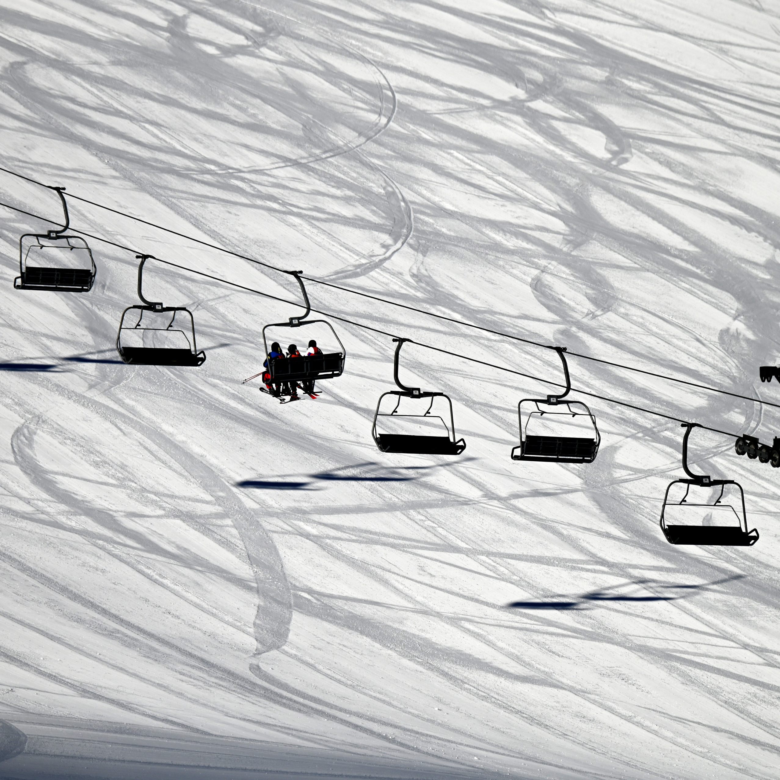 Die Corona-Pandemie blieb für die Ski-Industrie nicht ohne Folgen.