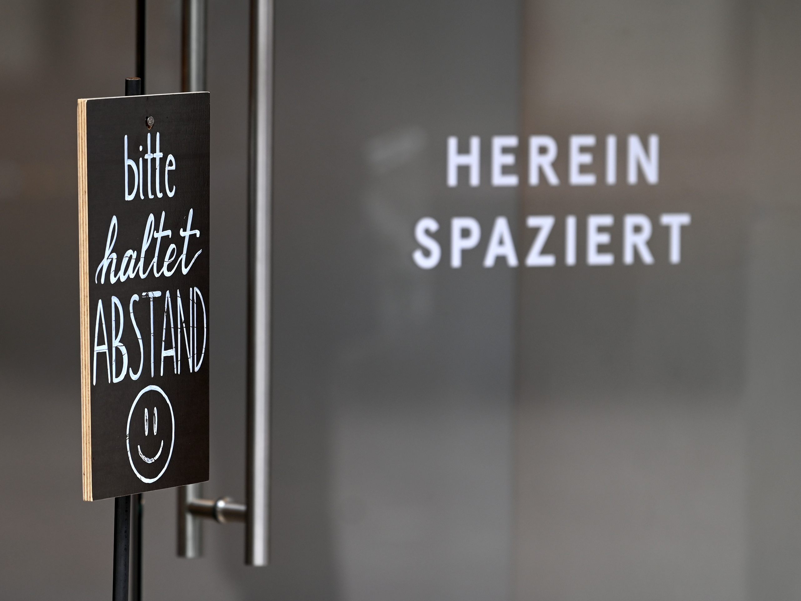 Der Samstag hat für Lokale eine spätere Sperrstunde im Gepäck.