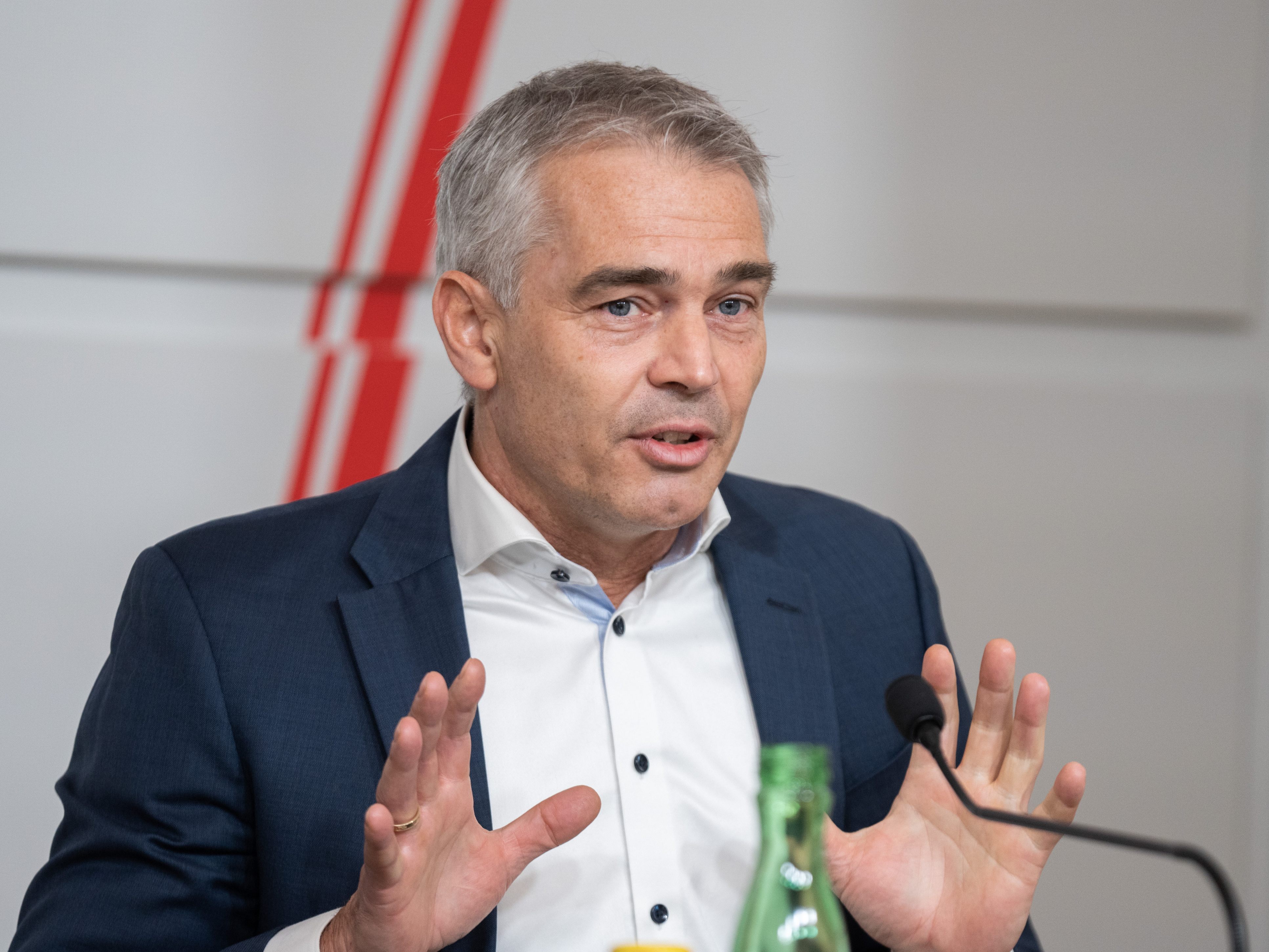 Gerald Gartlehner ist - was die Schulen betrifft - nicht für ein Aus der Maskenpflicht am Platz. Gerald Gartlehner ist - was die Schulen betrifft - nicht für ein Aus der Maskenpflicht am Platz.