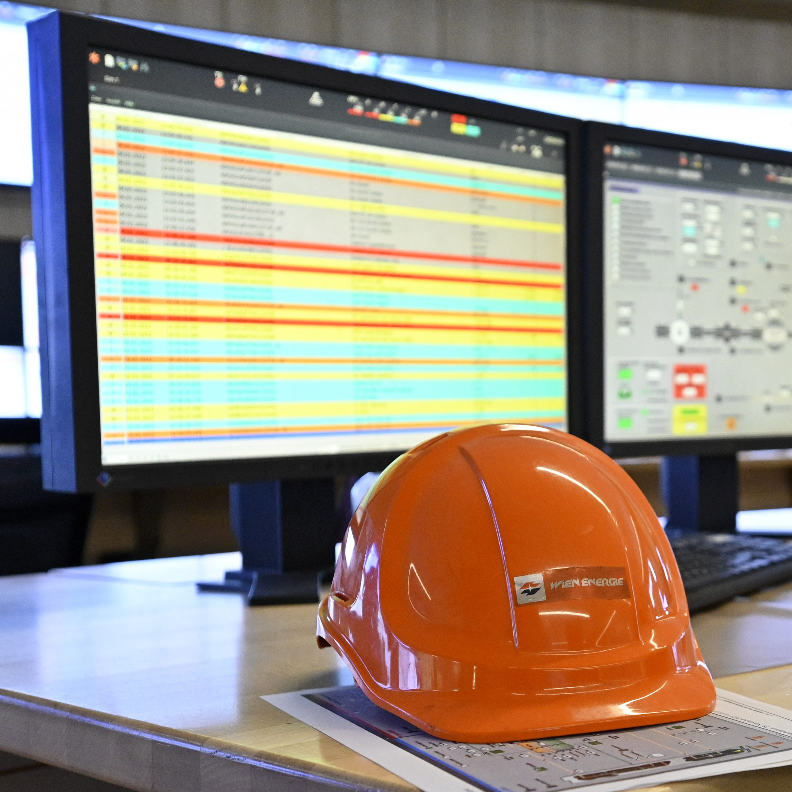 Die Wien Energie isoliert 50 Beschäftigte im Kraftwerk Simmering um die Stromversorgung auch im Falle hoher Infektionszahlen aufrechterhalten zu können.