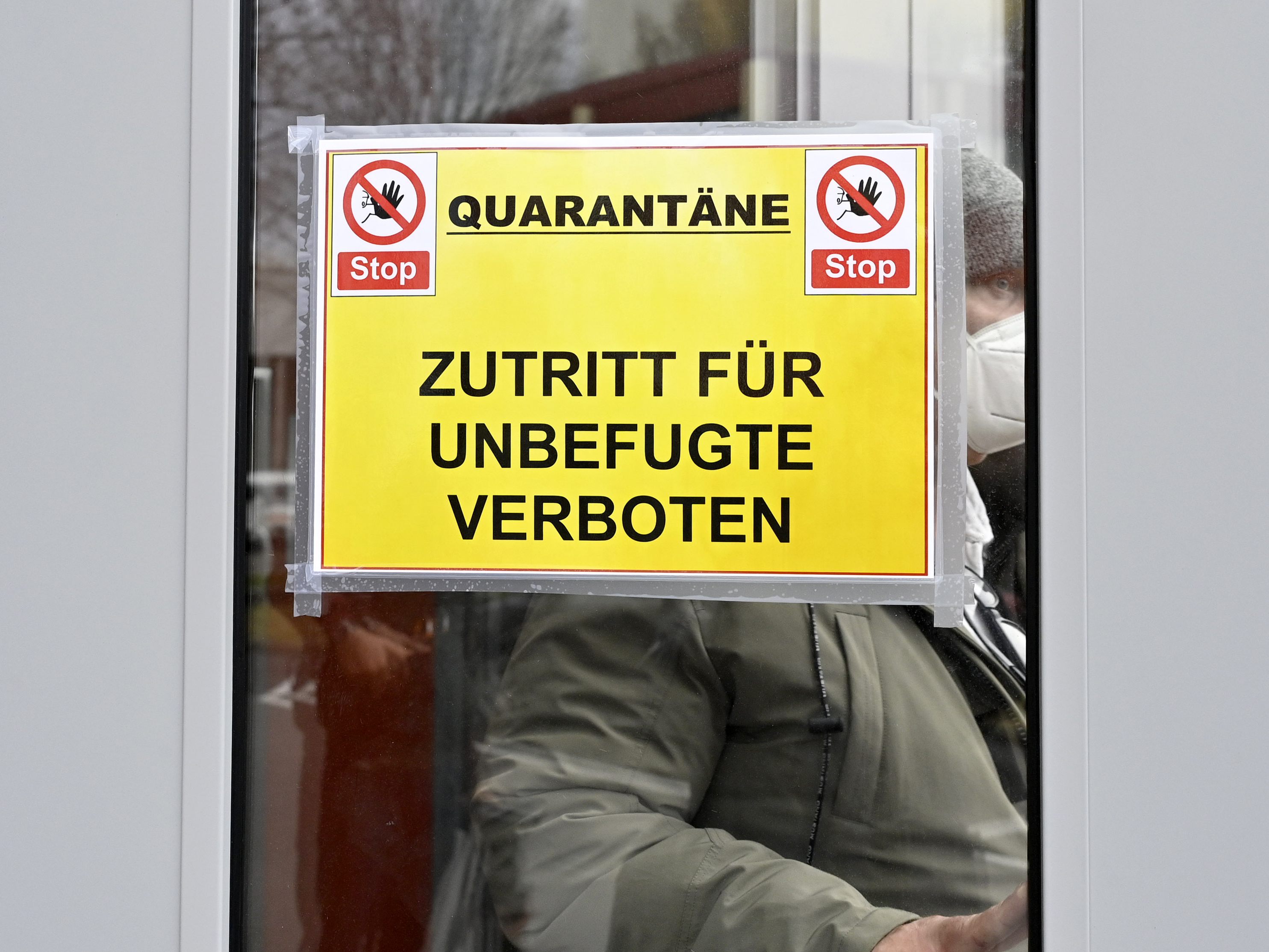 Omikron-Genesene sind nicht mehr als Kategorie I-Kontaktpersonen einzuordnen. Omikron-Genesene sind nicht mehr als Kategorie I-Kontaktpersonen einzuordnen.