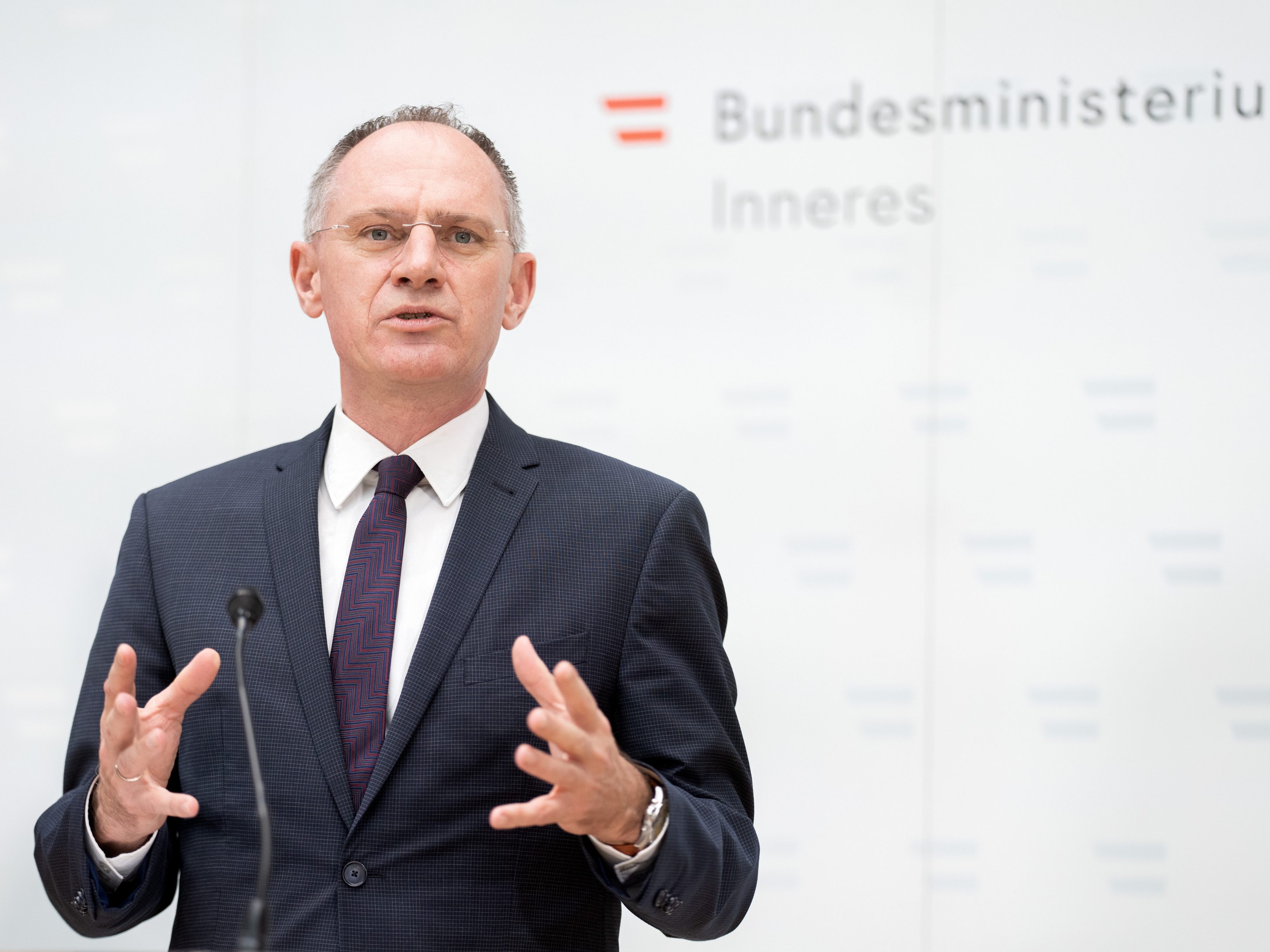 Österreich ist laut Gerhard Karner auf Flüchtlingsströme aus der Ukraine vorbereitet. Österreich ist laut Gerhard Karner auf Flüchtlingsströme aus der Ukraine vorbereitet.