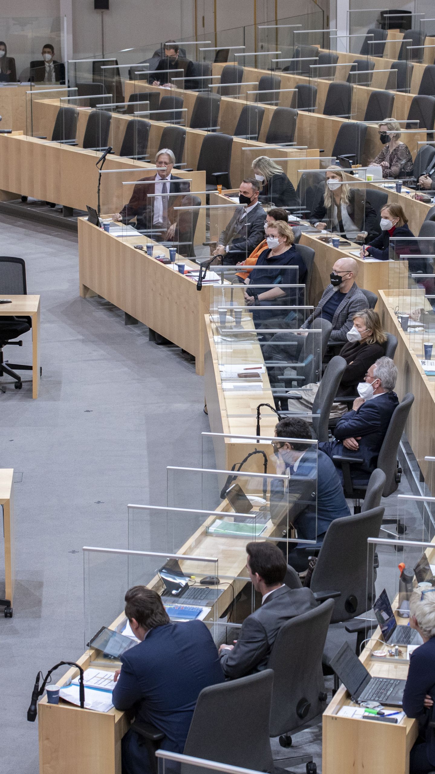 Bei der Sitzung des Bundesrates am Donnerstag wurde unter anderem über die Corona-Impfpflicht und die ökosoziale Steuerreform abgestimmt.