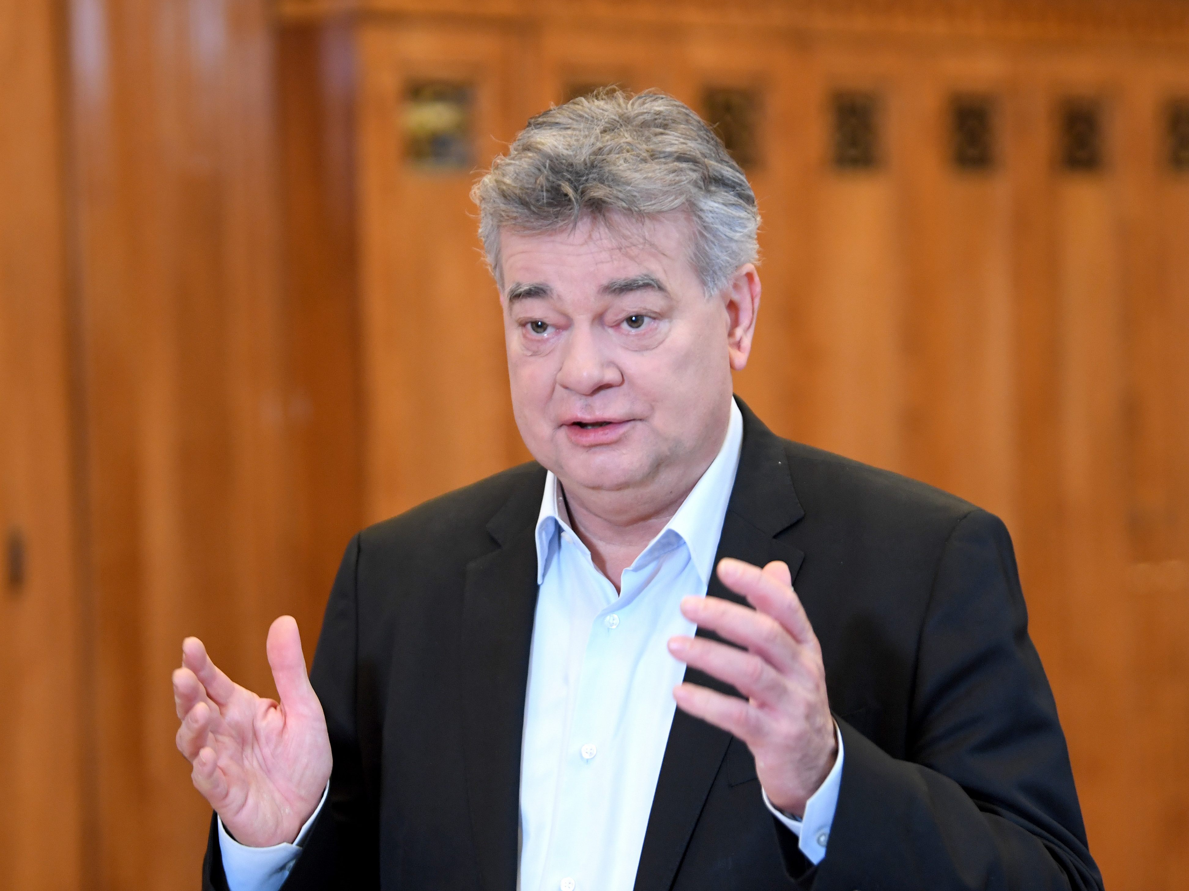 Sportminister Kogler von "Breite" des ÖOC-Kaders beeindruckt. Sportminister Kogler von "Breite" des ÖOC-Kaders beeindruckt.