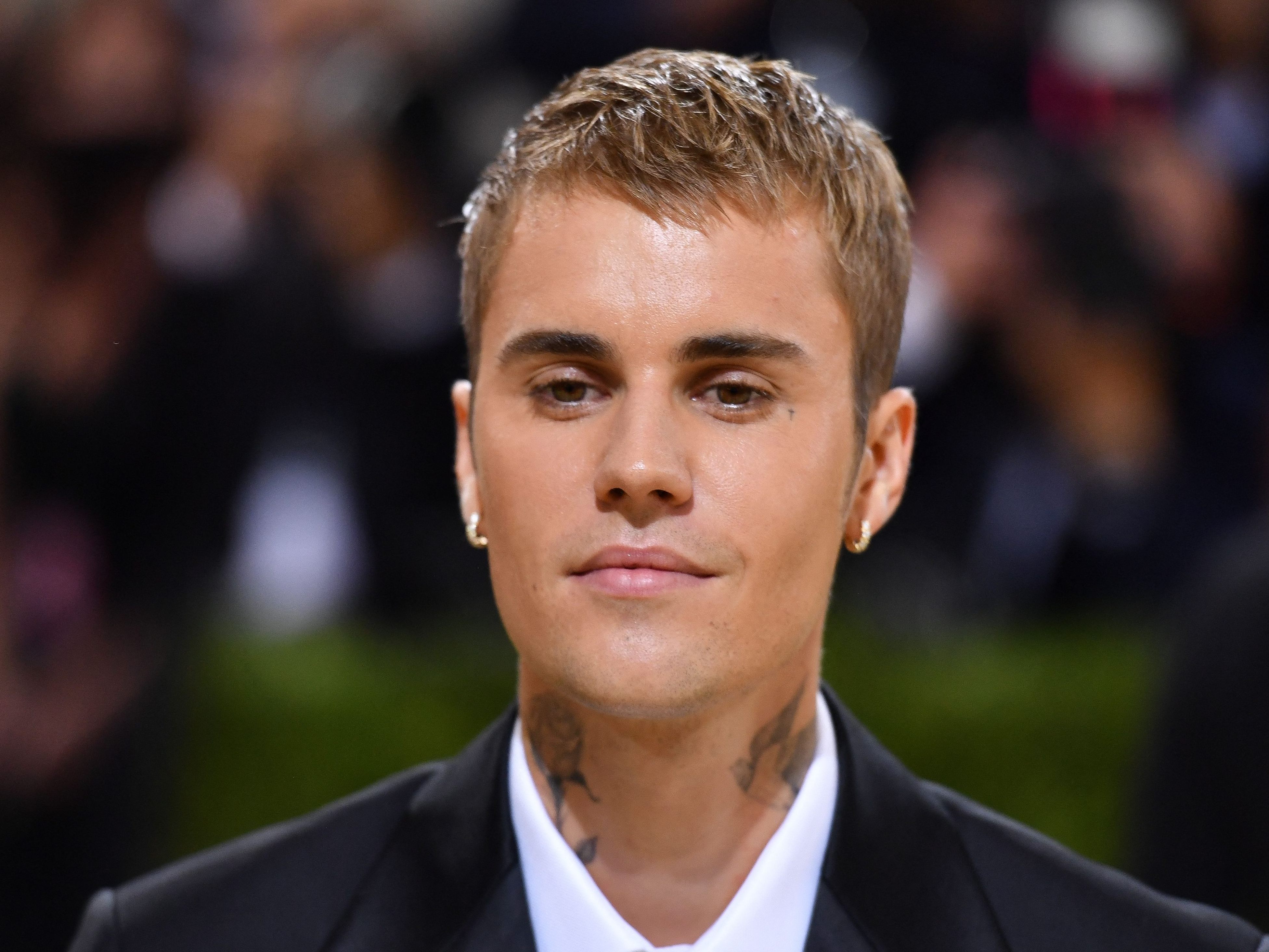 Sänger Justin Bieber musste einen Konzerttermin absagen, da er positiv auf das Coronavirus getestet wurde.
