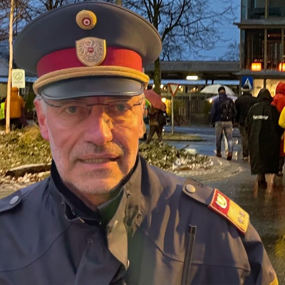 Polizeisprecher Rainer Fitz zum Angriff auf Beamte.