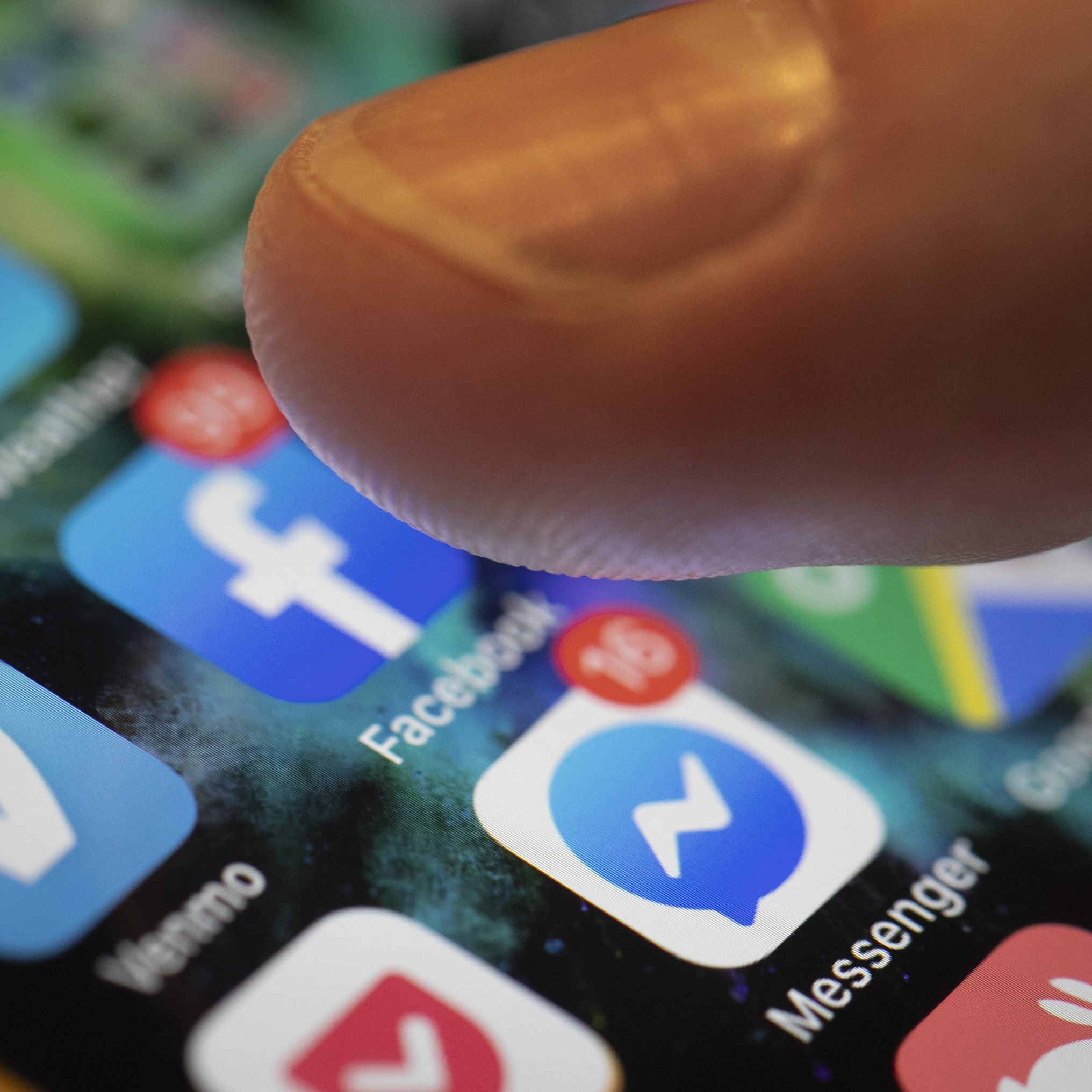 Meta droht mit Abschaltung von Facebook und Instagram.