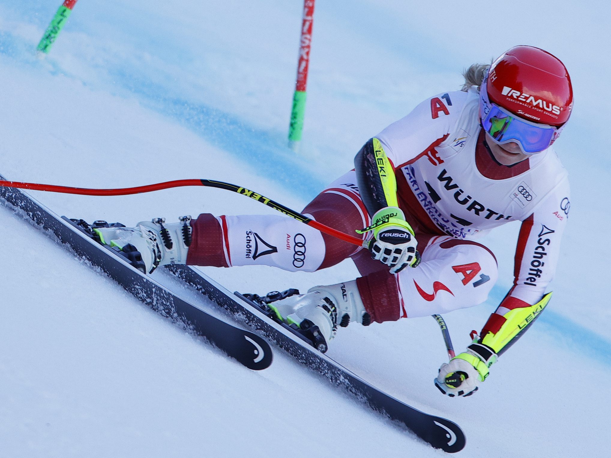 Ariane Rädler geht im Olympia-Super-G auf Medaillenjagd. Ariane Rädler geht im Olympia-Super-G auf Medaillenjagd.