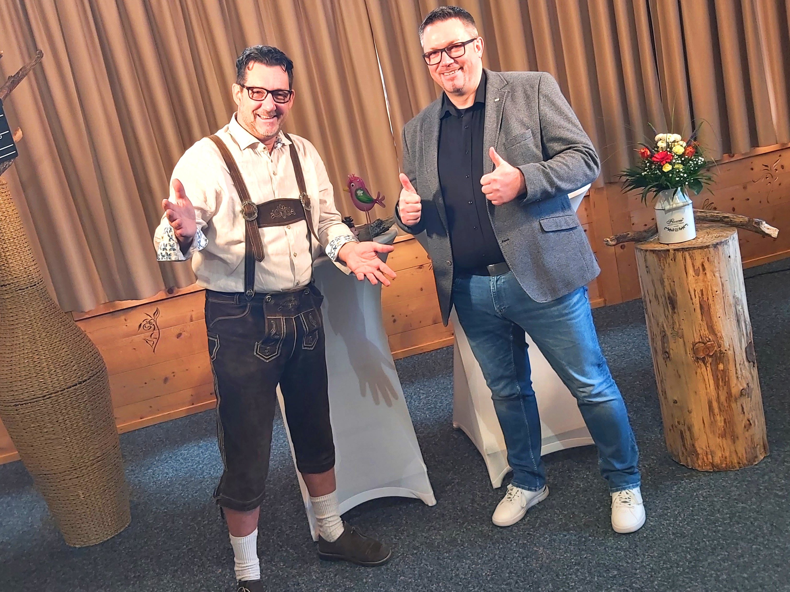 OLINA Vorarlberg Chef Markus Tschohl ist zu Gast in der 127. Sendung der TV Serie "us dr Gondl" am Muttersberg bei Bludenz-Nüziders