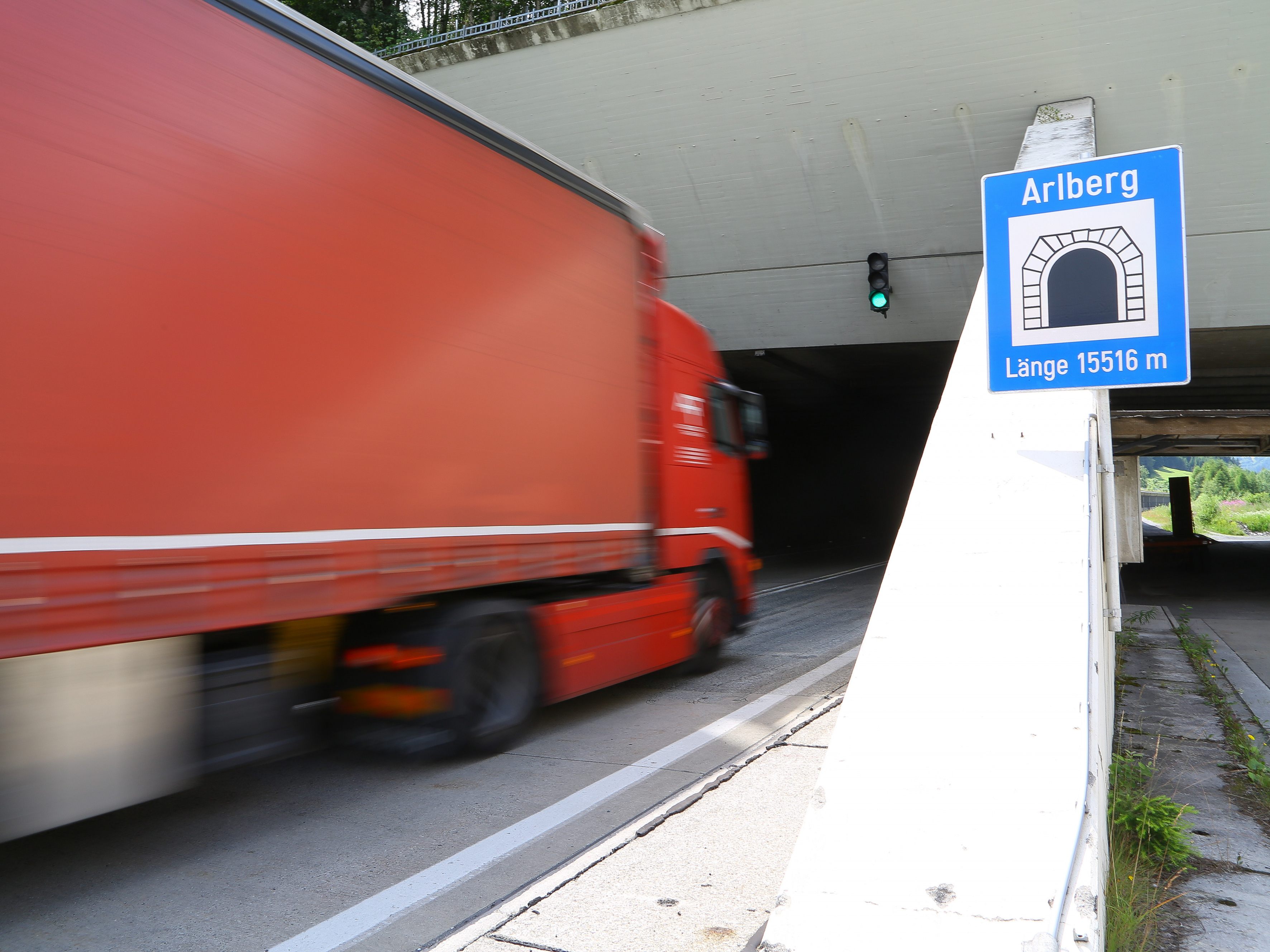Tunnelsperren auf die Jahre 2023 und 2024 verschoben Tunnelsperren auf die Jahre 2023 und 2024 verschoben
