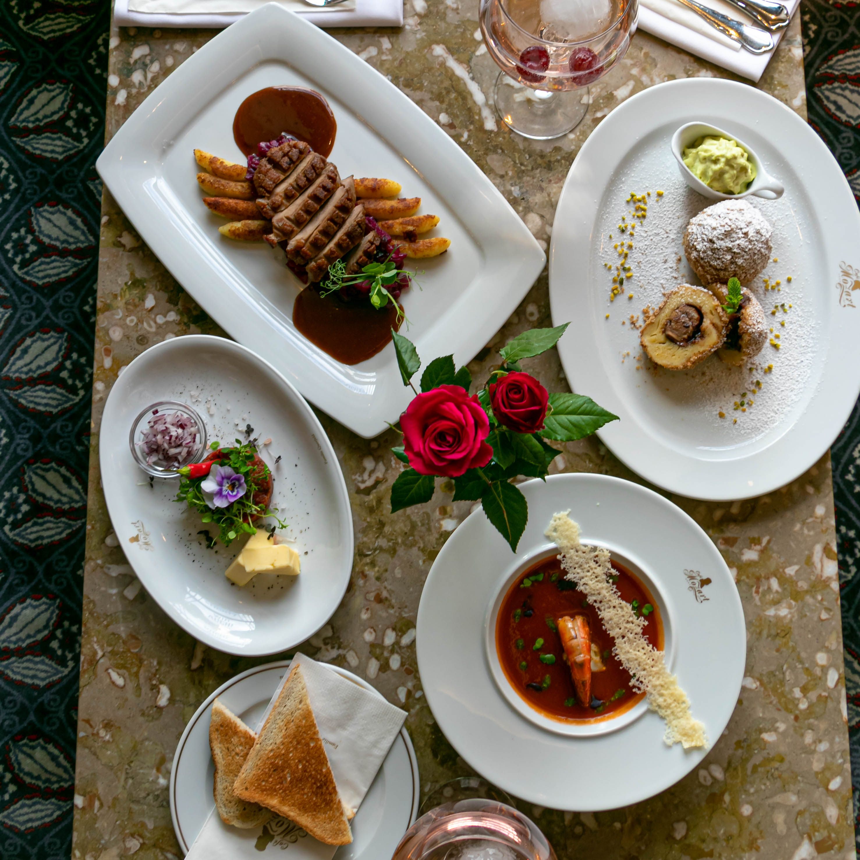 Die Kaffeehäuser von Landtmanns Original laden zum Valentinstags-Special.