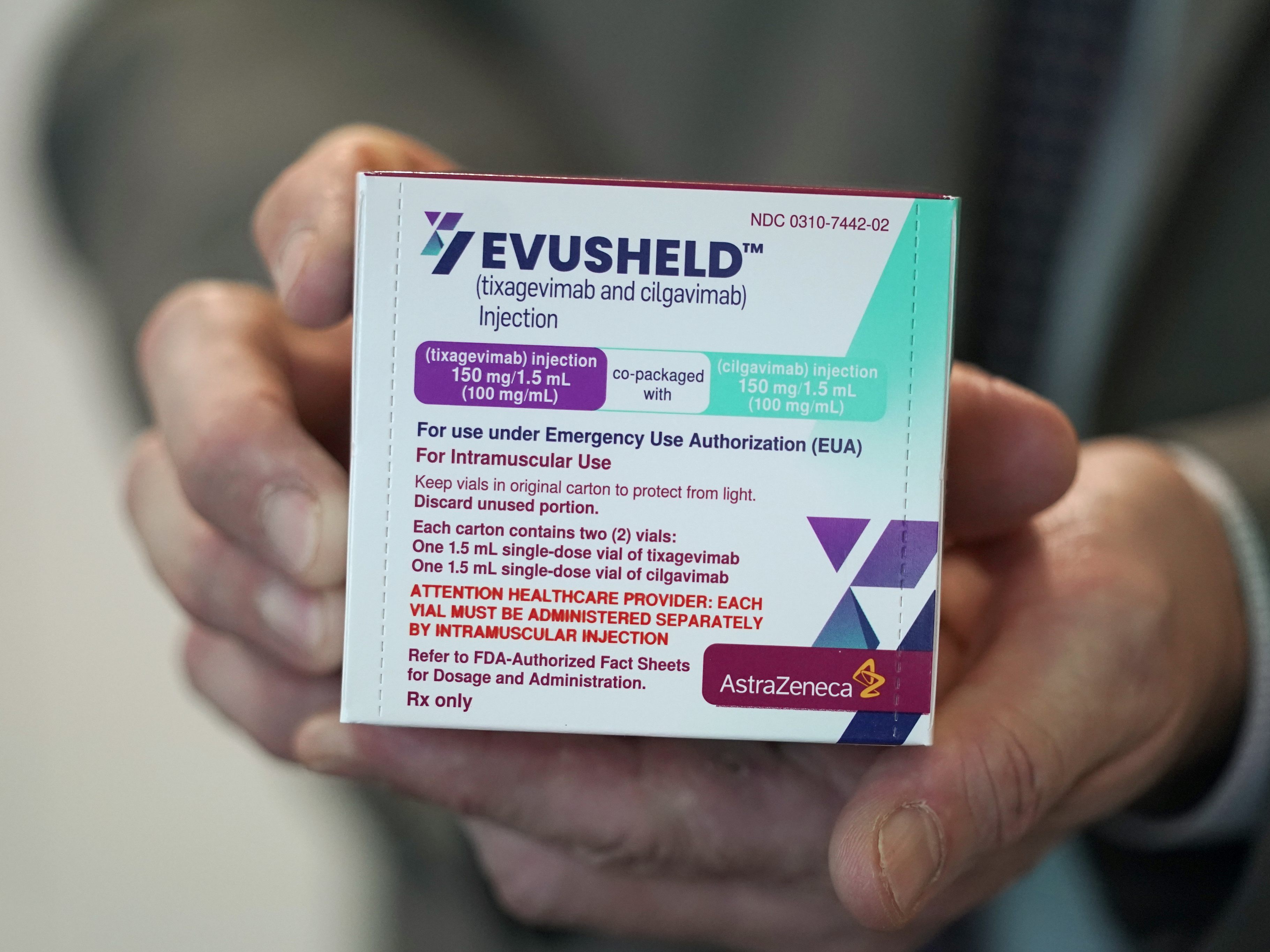 Evusheld, ein Medikament aus dem Hause AstraZeneca, soll bald auch in Österreich erhältlich sein