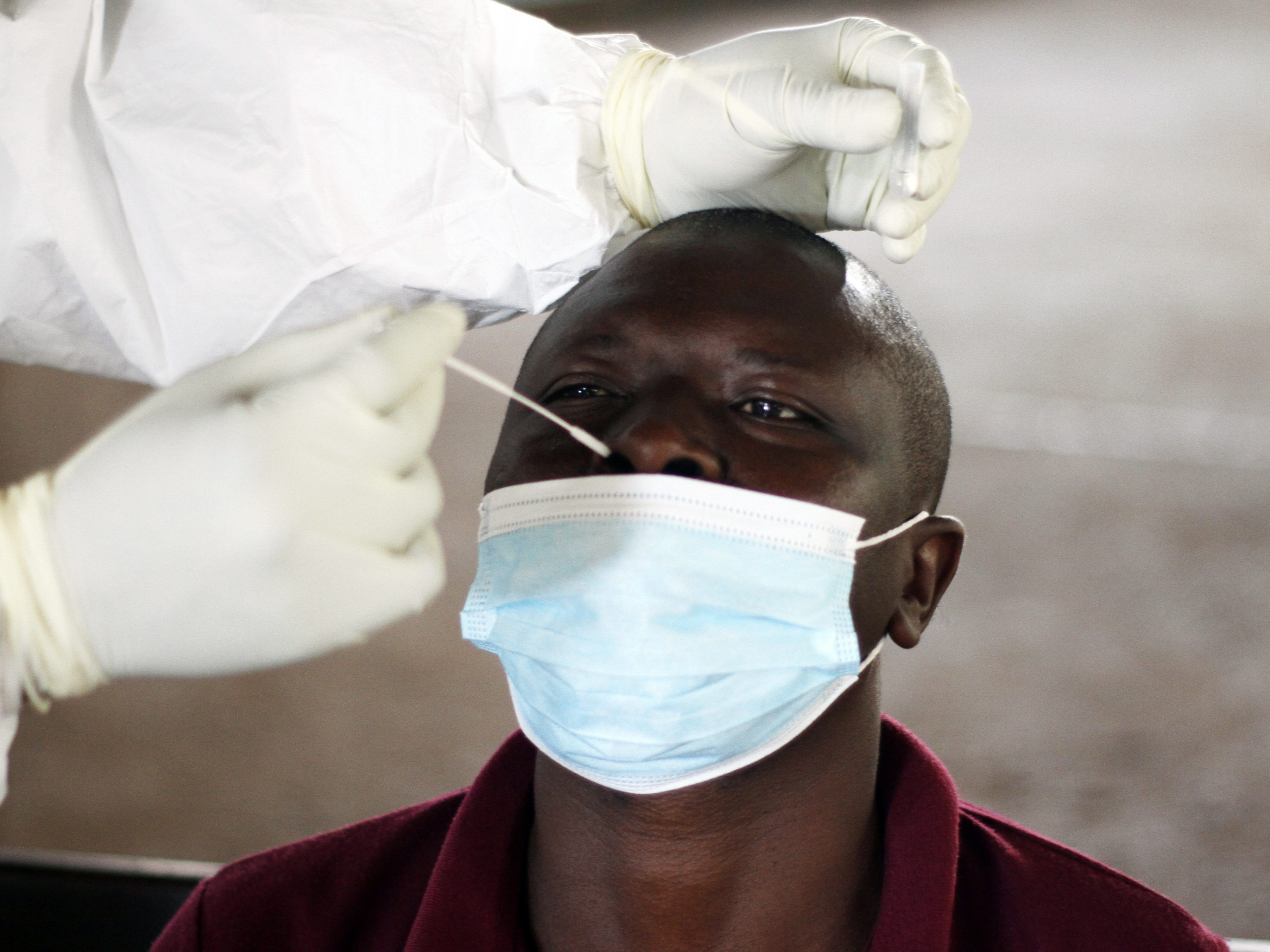 Die WHO braucht 16 Milliarden Euro um den ärmsten Ländern der Welt zu helfen. Die WHO braucht 16 Milliarden Euro um den ärmsten Ländern der Welt zu helfen.