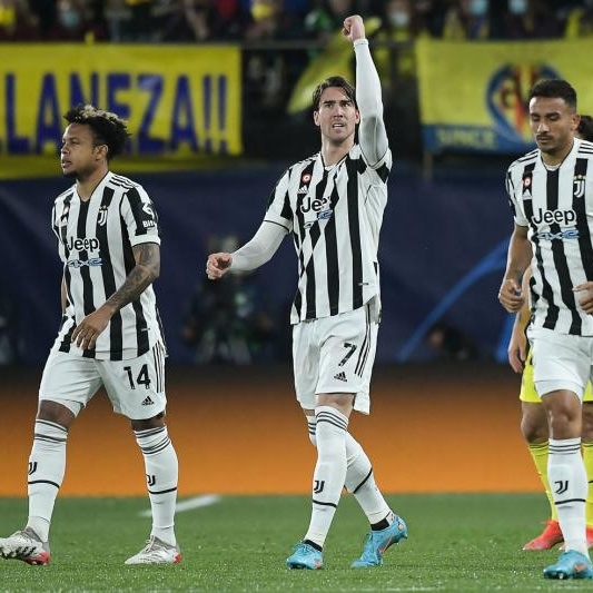 Vlahovic mit Blitztor