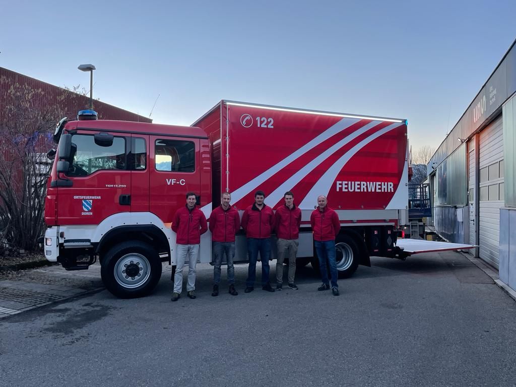 Die Gemeinde und die Mitglieder der FFW Doren freuen sich über das Fahrzeug.