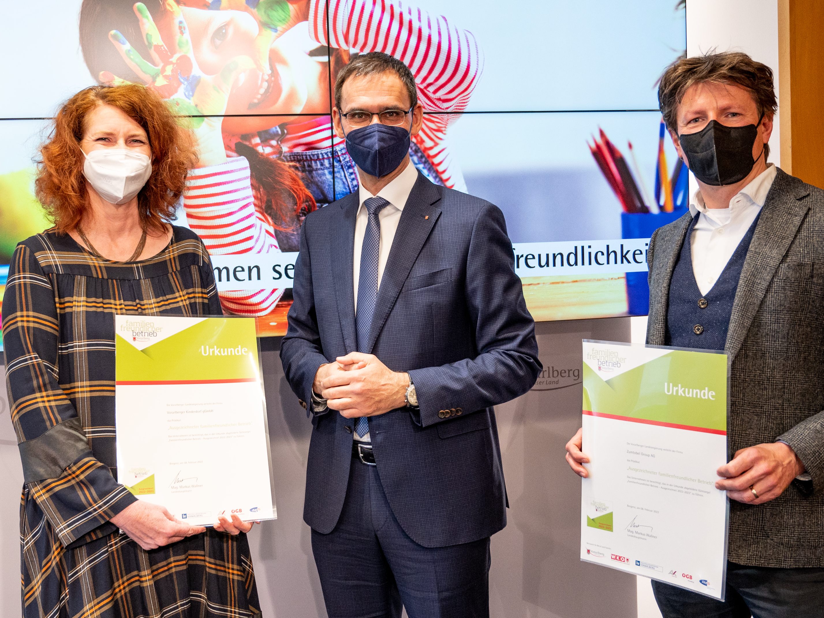Stellvertretend für alle ausgezeichneten familienfreundlichen Betriebe: Zumtobel Group und Vorarlberger Kinderdorf. Stellvertretend für alle ausgezeichneten familienfreundlichen Betriebe: Zumtobel Group und Vorarlberger Kinderdorf.