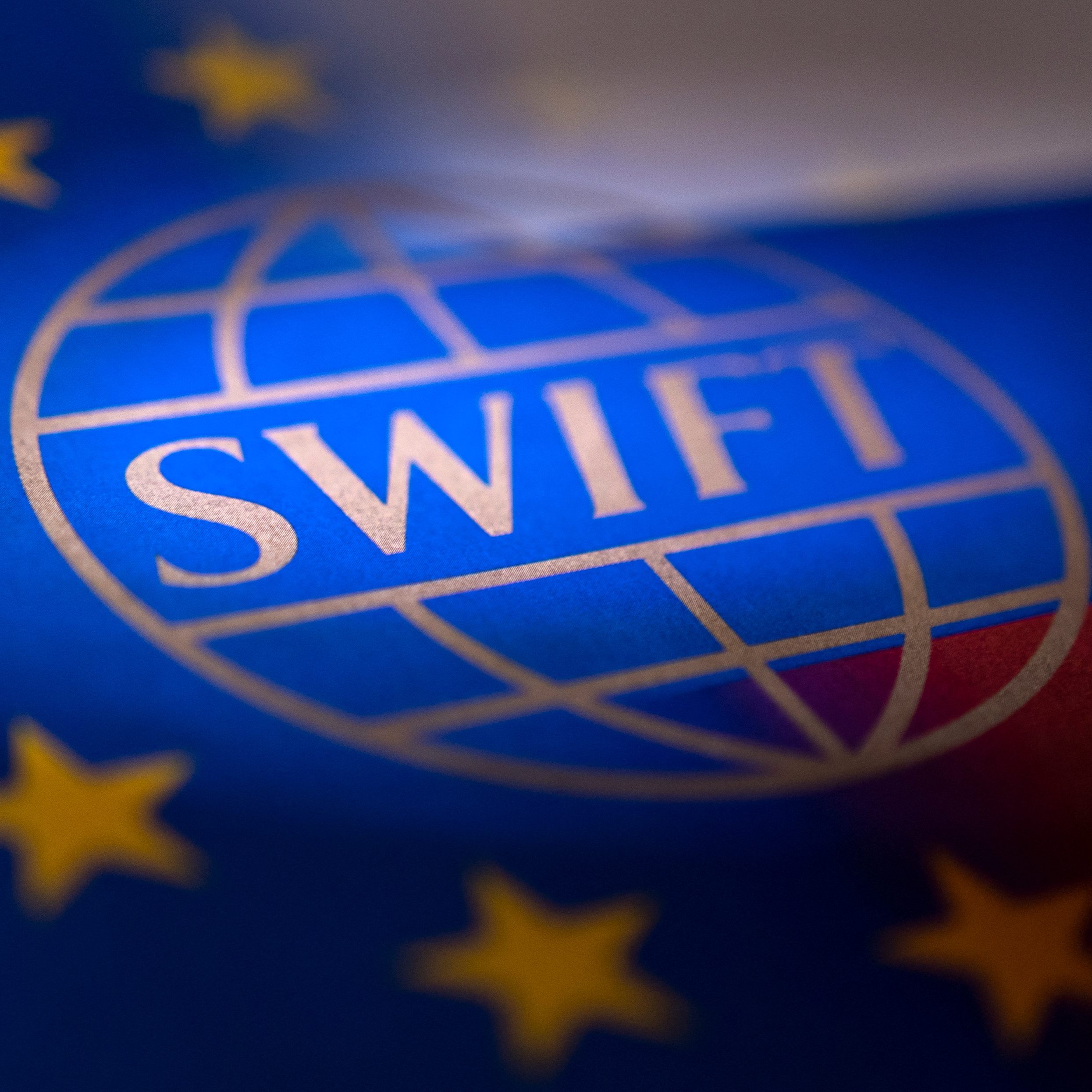 EU wird sieben russische Banken aus Swift ausschließen.