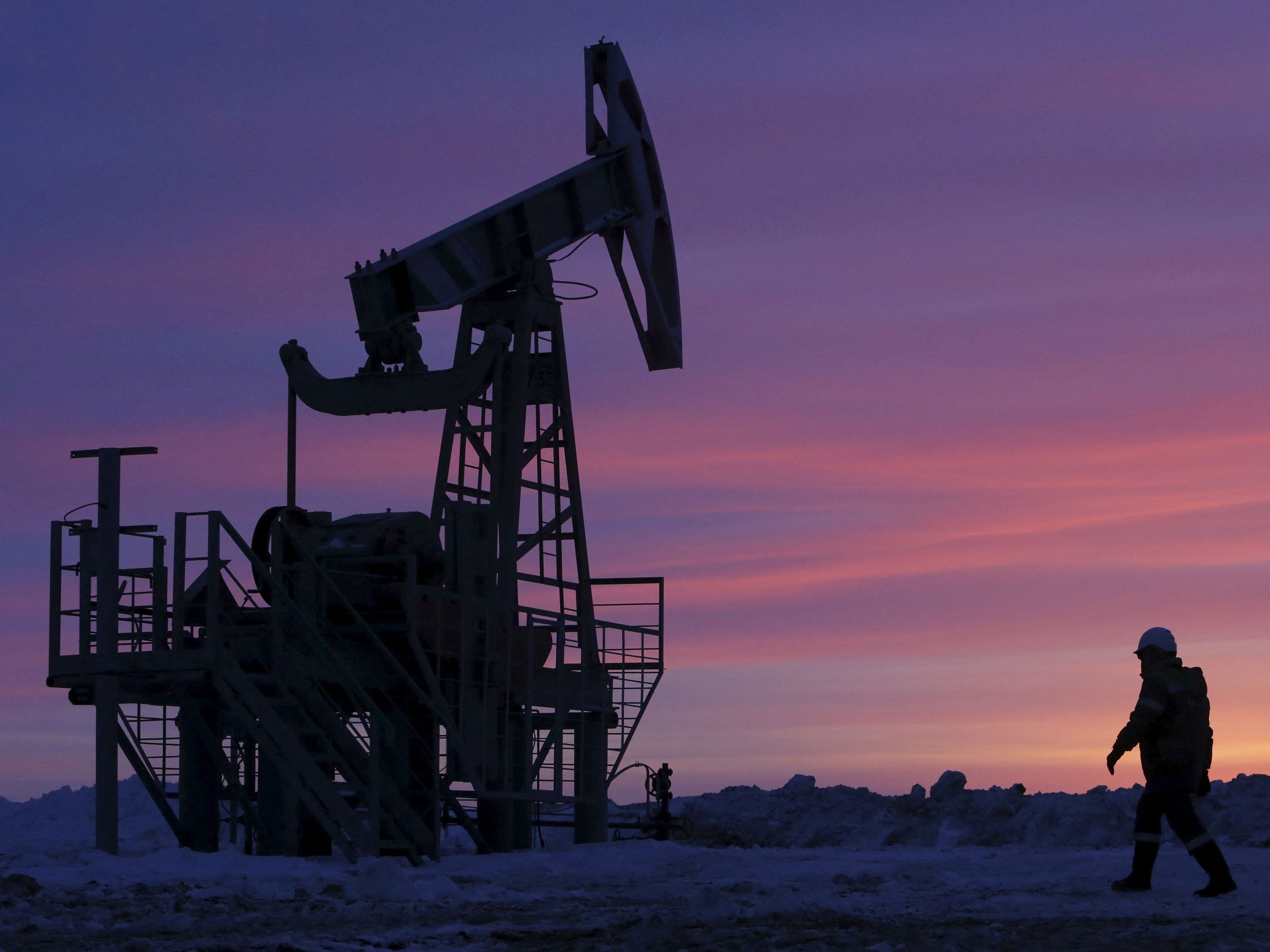 Die Ölpreise gaben am Dienstag erneut deutlich nach.