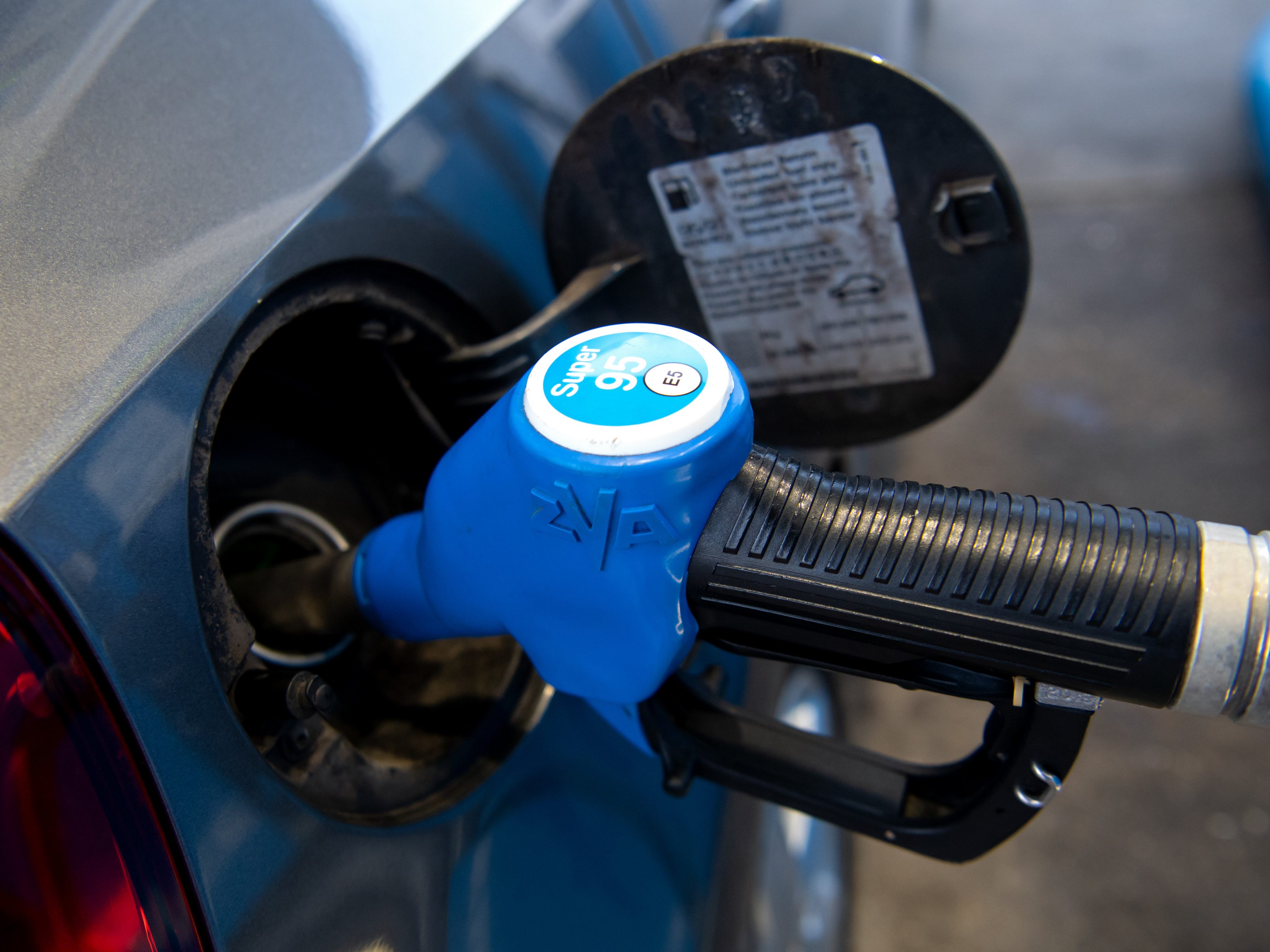 Spritpreise an der Zapfsäule wieder unter zwei Euro.