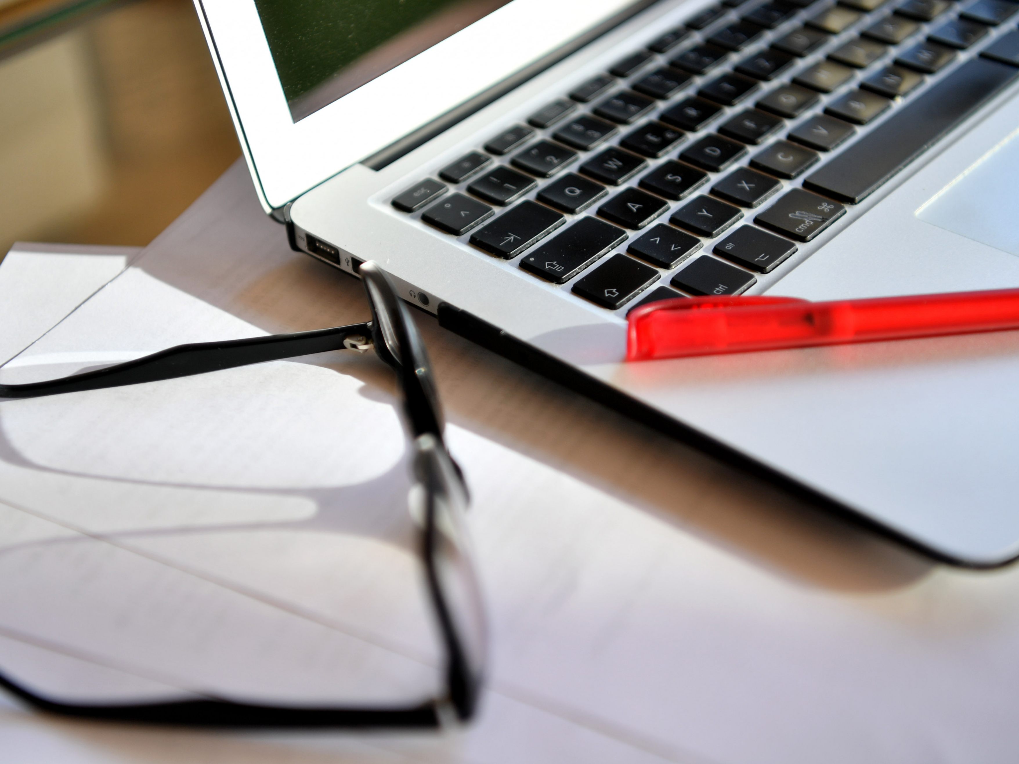 Eine automatische Verlängerung der Mitgliedschaft bei den Onlinedating-Portalen Elitepartner und Parship ist laut Handelsgericht Wien unzulässig.