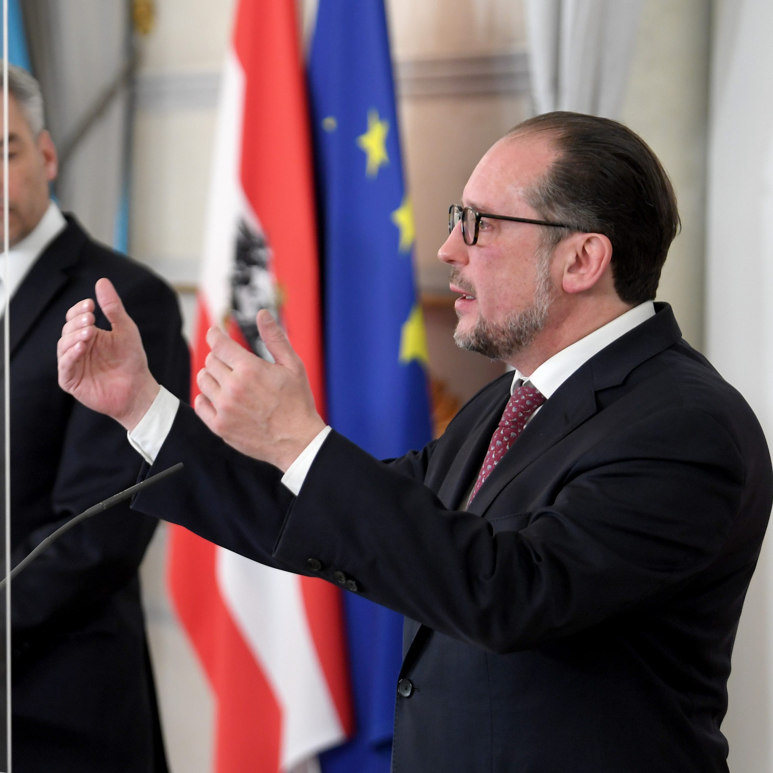 Außenminister Alexander Schallenberg (ÖVP) arbeitet gemeinsam mit der EU und den USA an einem vierten Sanktionspaket gegen Russland.