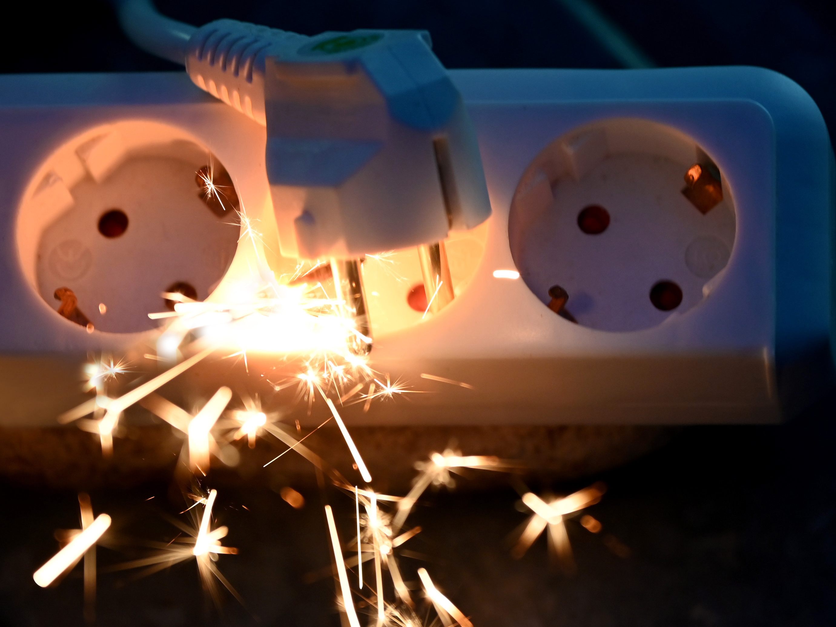 Energieabgabe zahlen Haushalte und kleinere Betriebe.