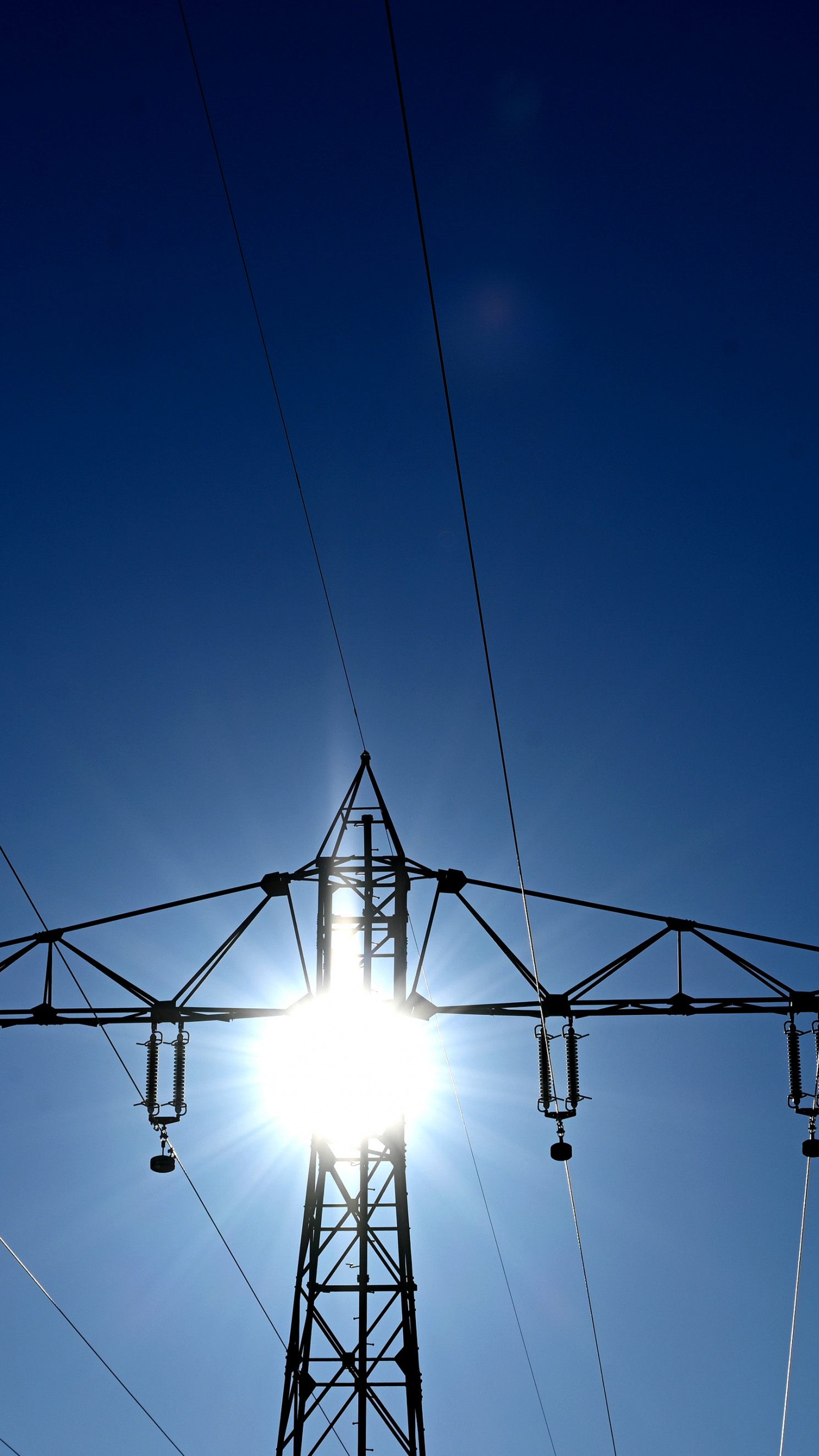 Trockenheit: Strom-Zukauf durch Energieversorger.