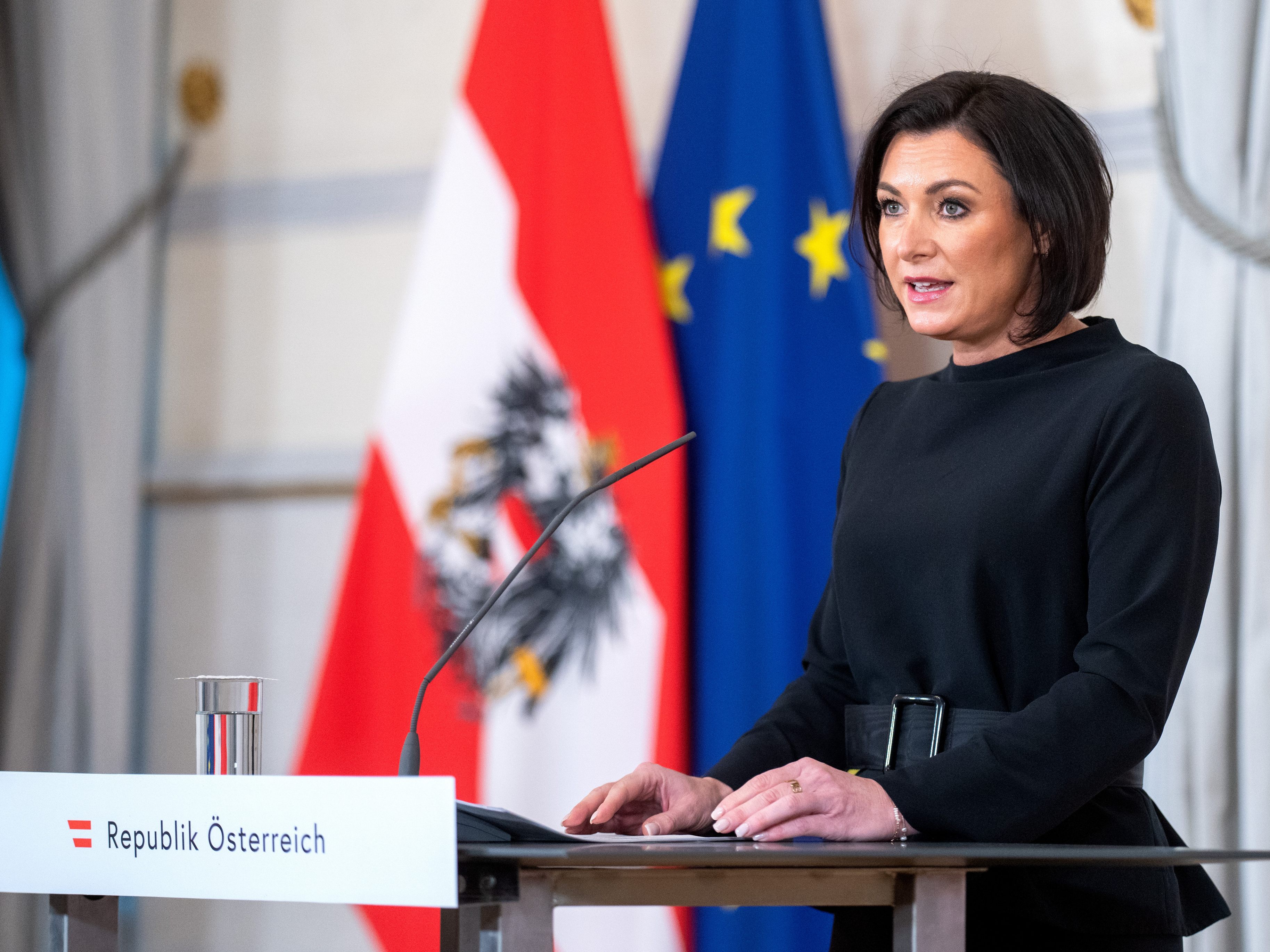 Die Regierung startet die Auszahlung der zweiten Breitbandmilliarde.